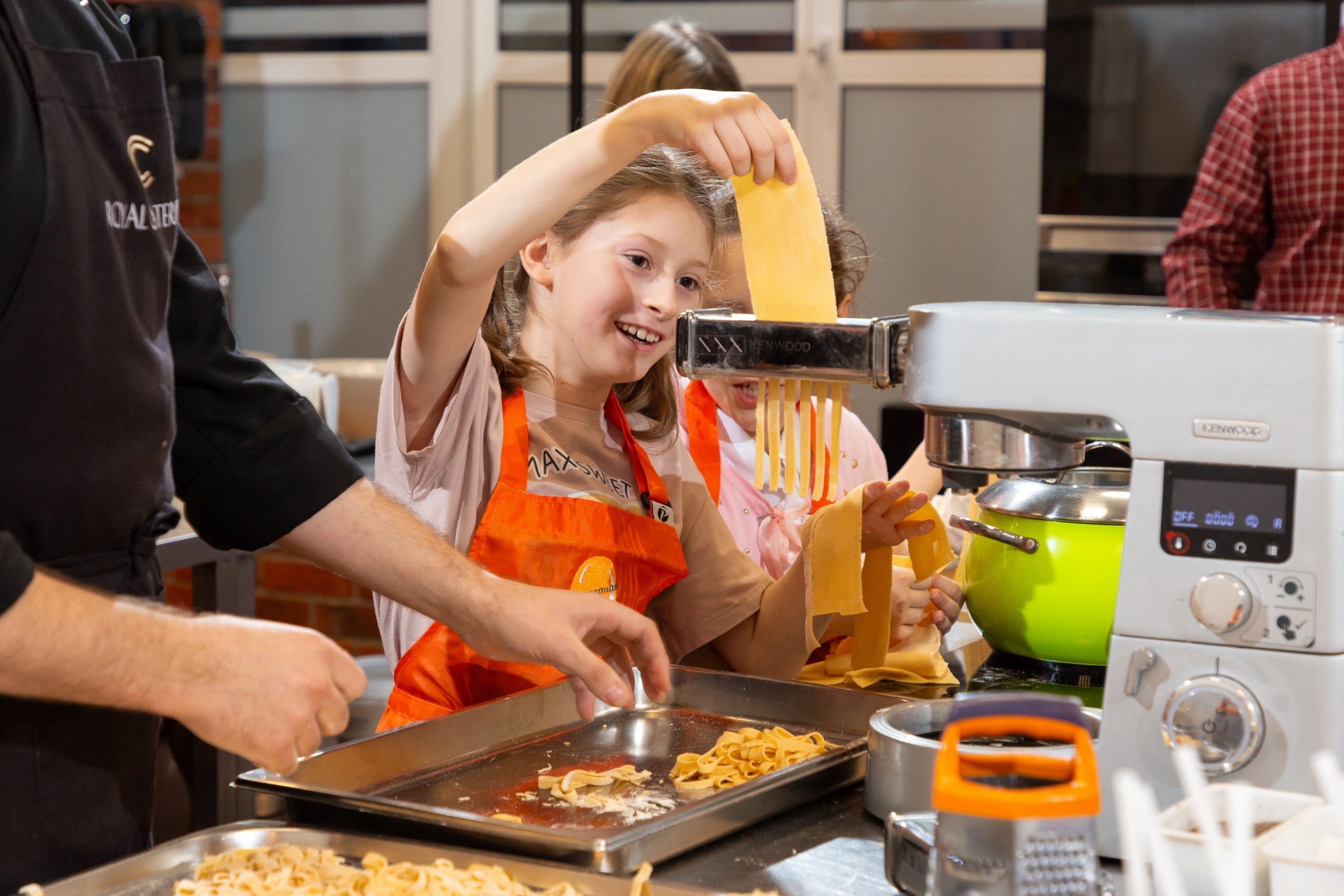 Кулинарная школа № 1. Семейный и детский фотограф в Санкт-Петербурге Пуликов Дмитрий