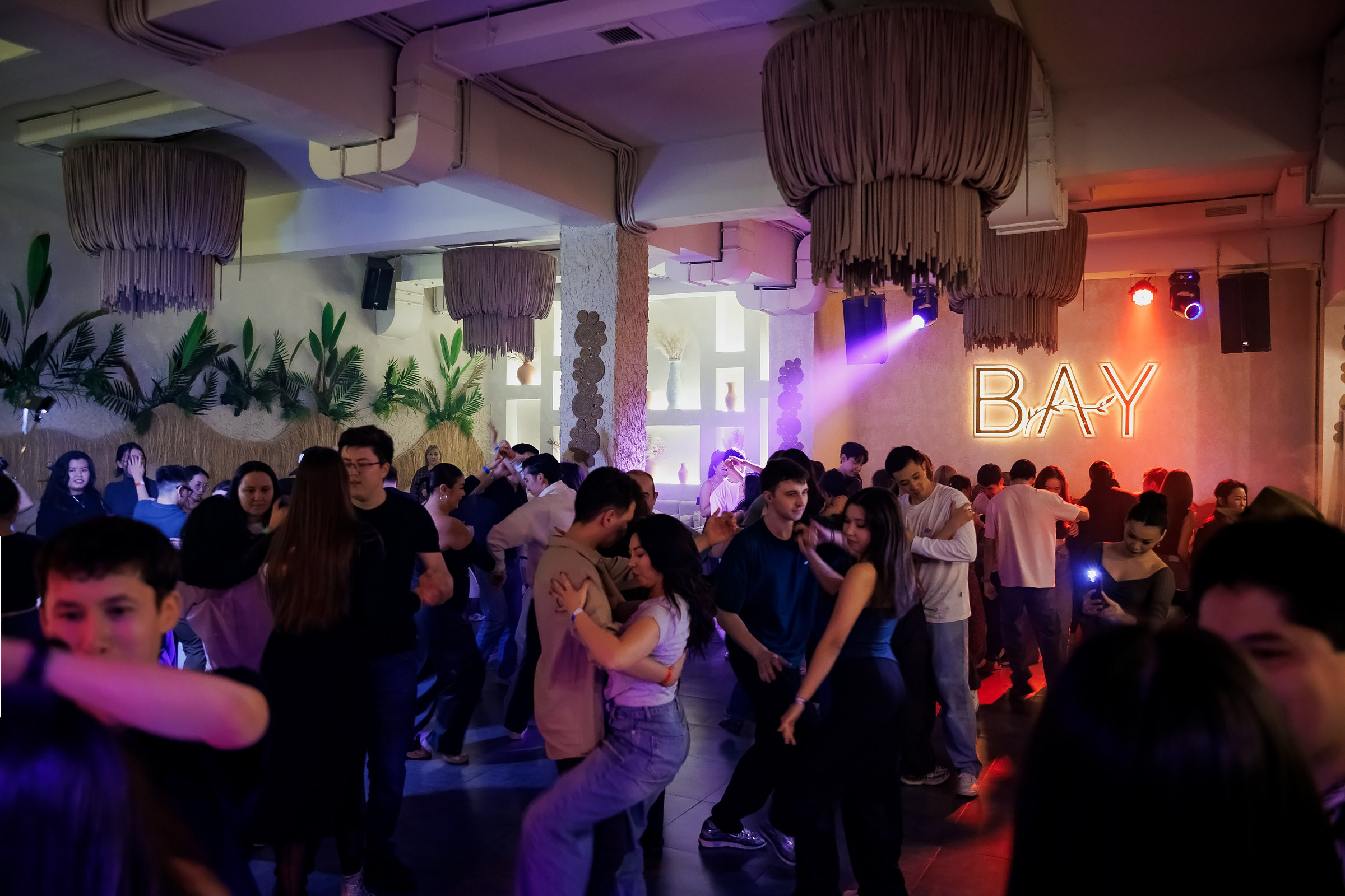 Bachata party. Репортажный фотограф в Алматы Каюпов Сержан