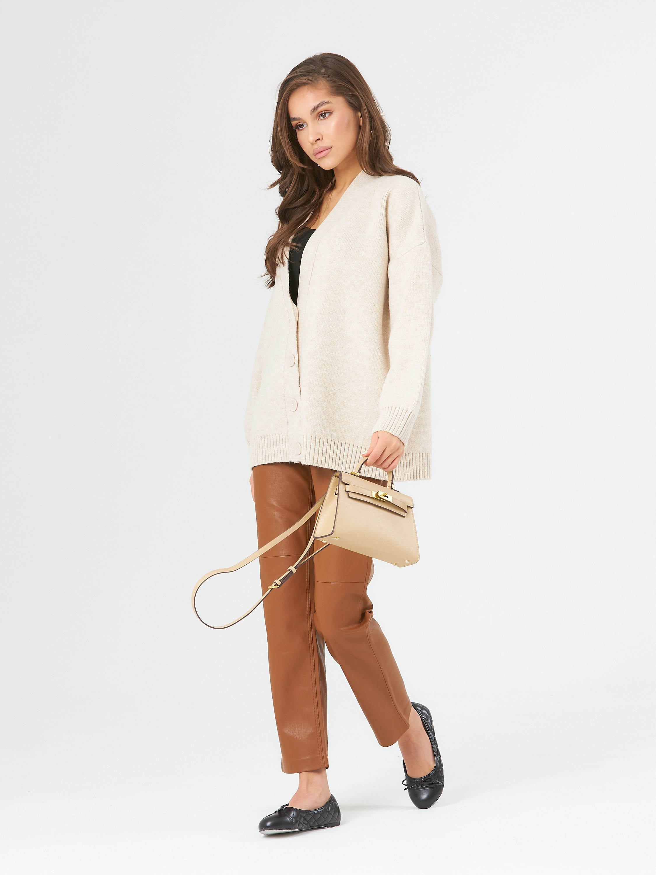 Фотограф для маркетплейсов в Пятигорске. Алексей Темнов — фотограф в Пятигорске