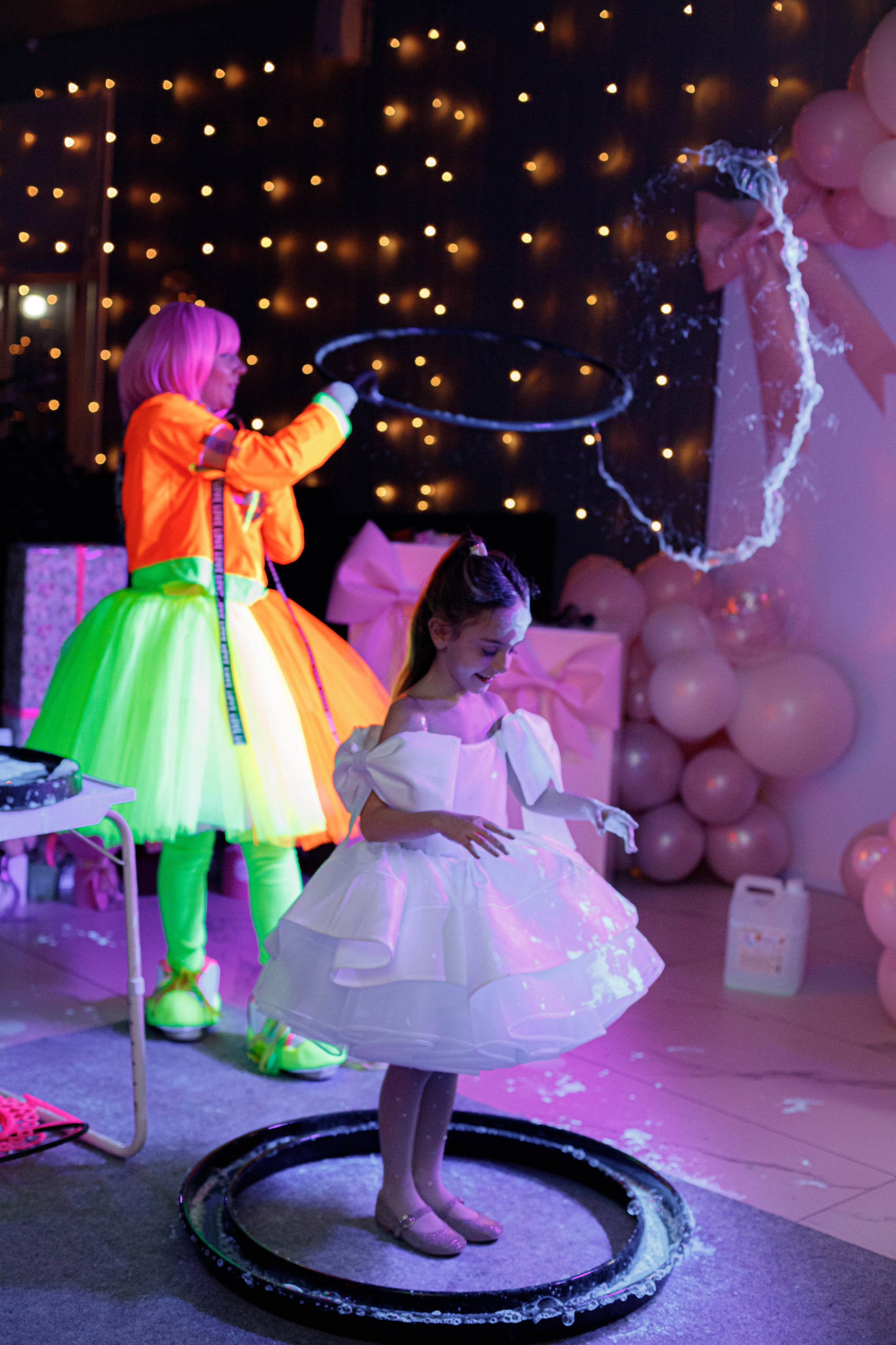 ASIA'S BIRTHDAY PARTY. Photokarish