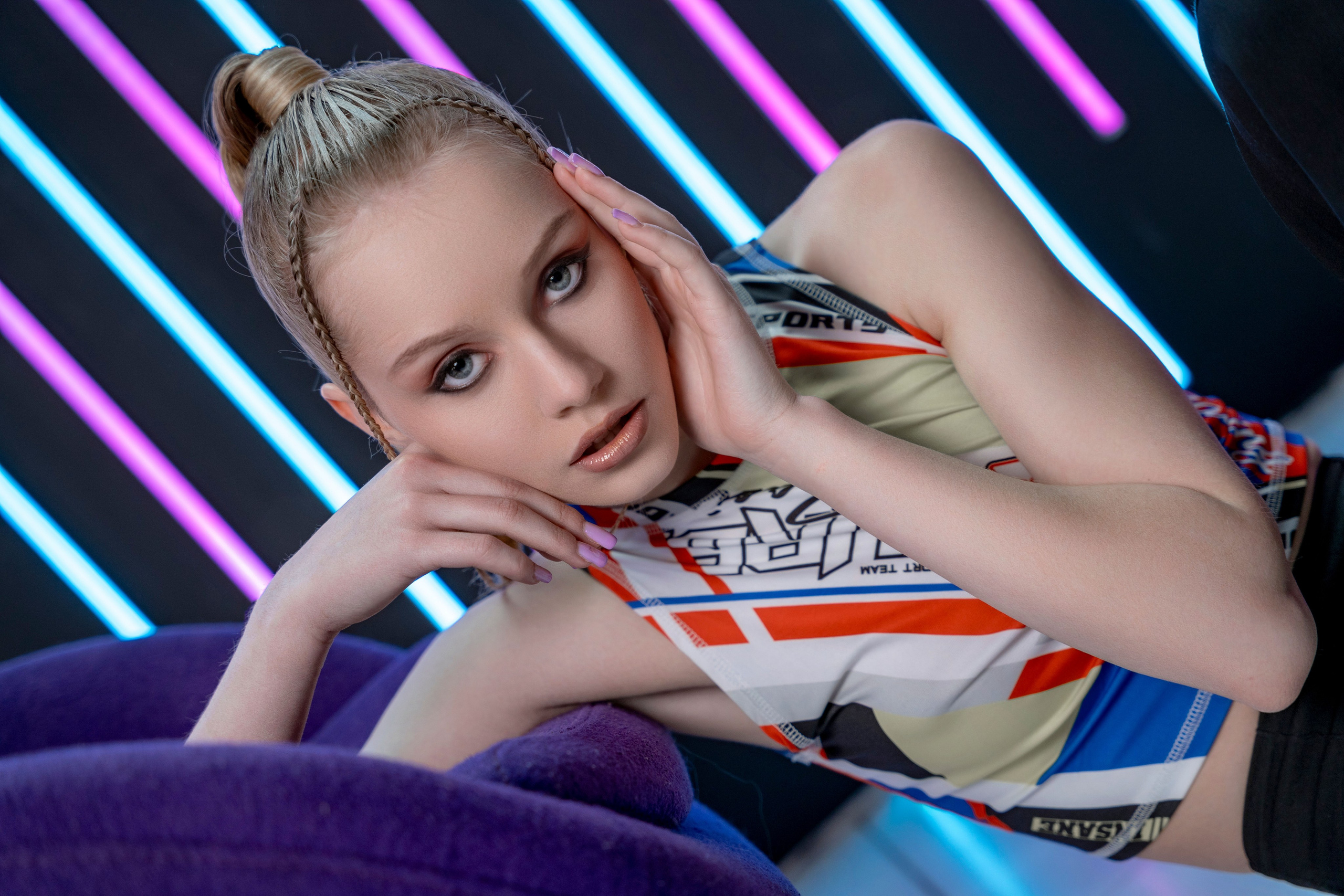 НЕОН. Профессиональный фотограф Ковалева Олеся