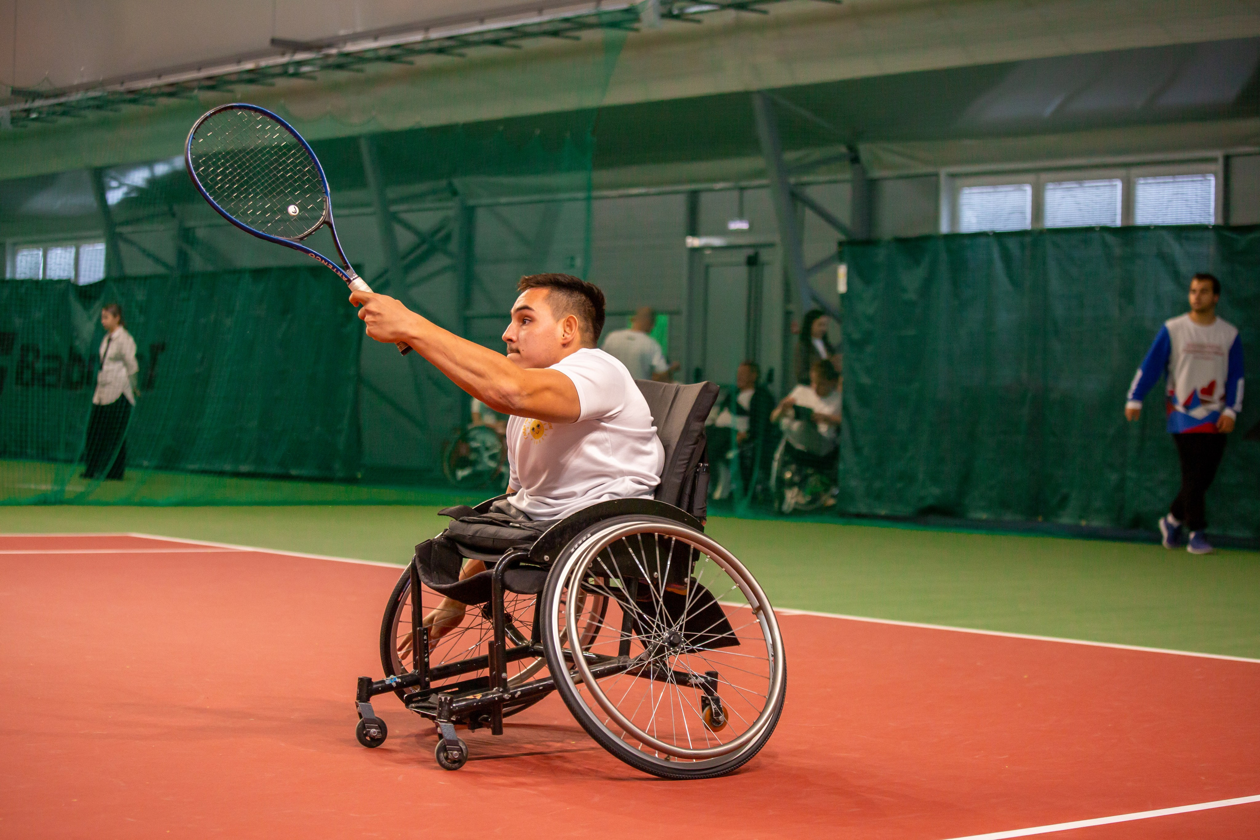 Турнир по теннису на колясках. Репортажный, семейный, свадебный, портретный фотограф