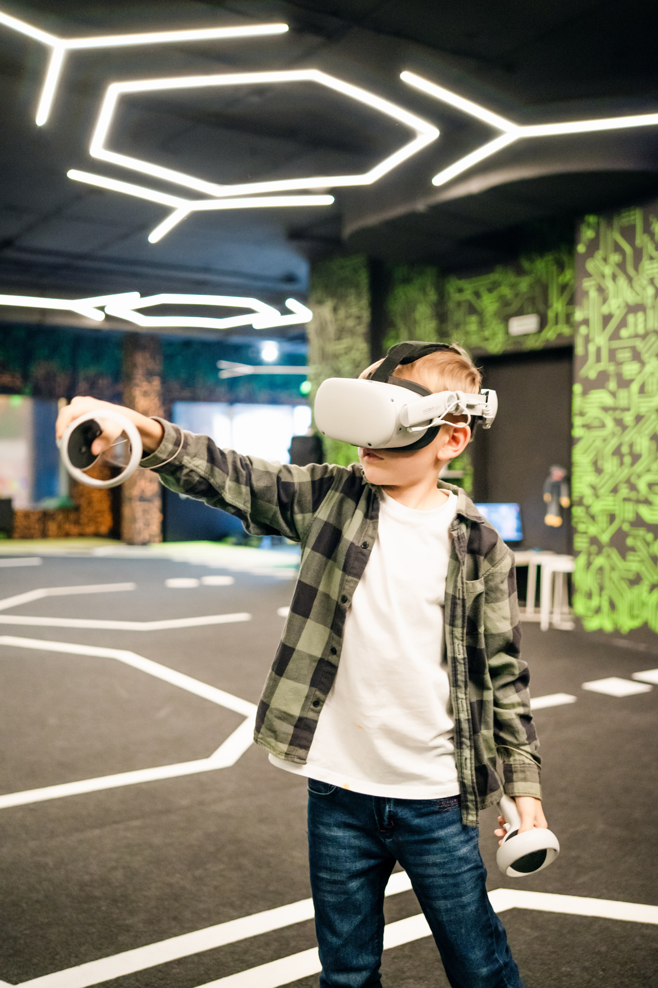 VR (November-December 2024). Felixtones