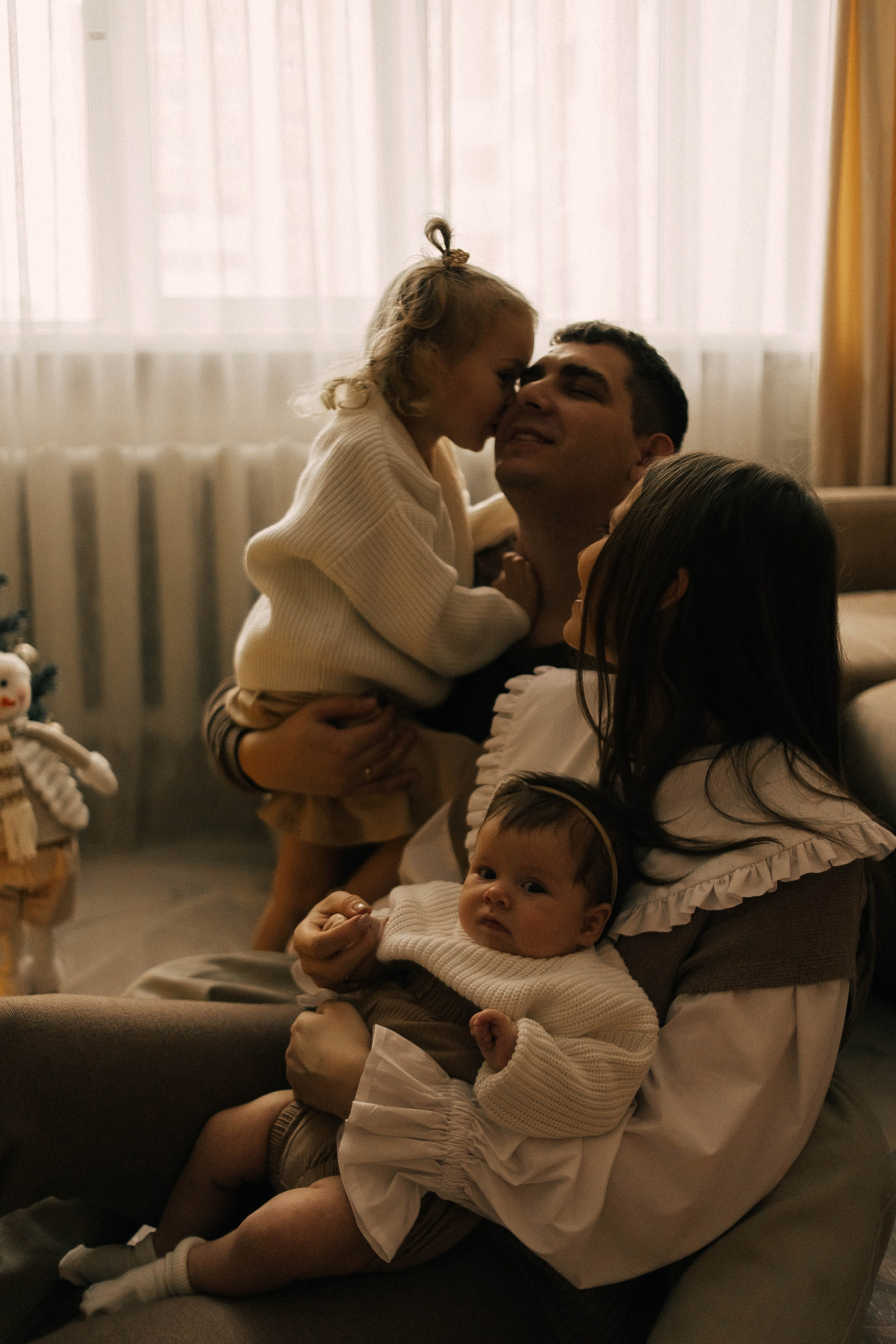 Анастасия, Андрей, Ариша и Анюта. Главная