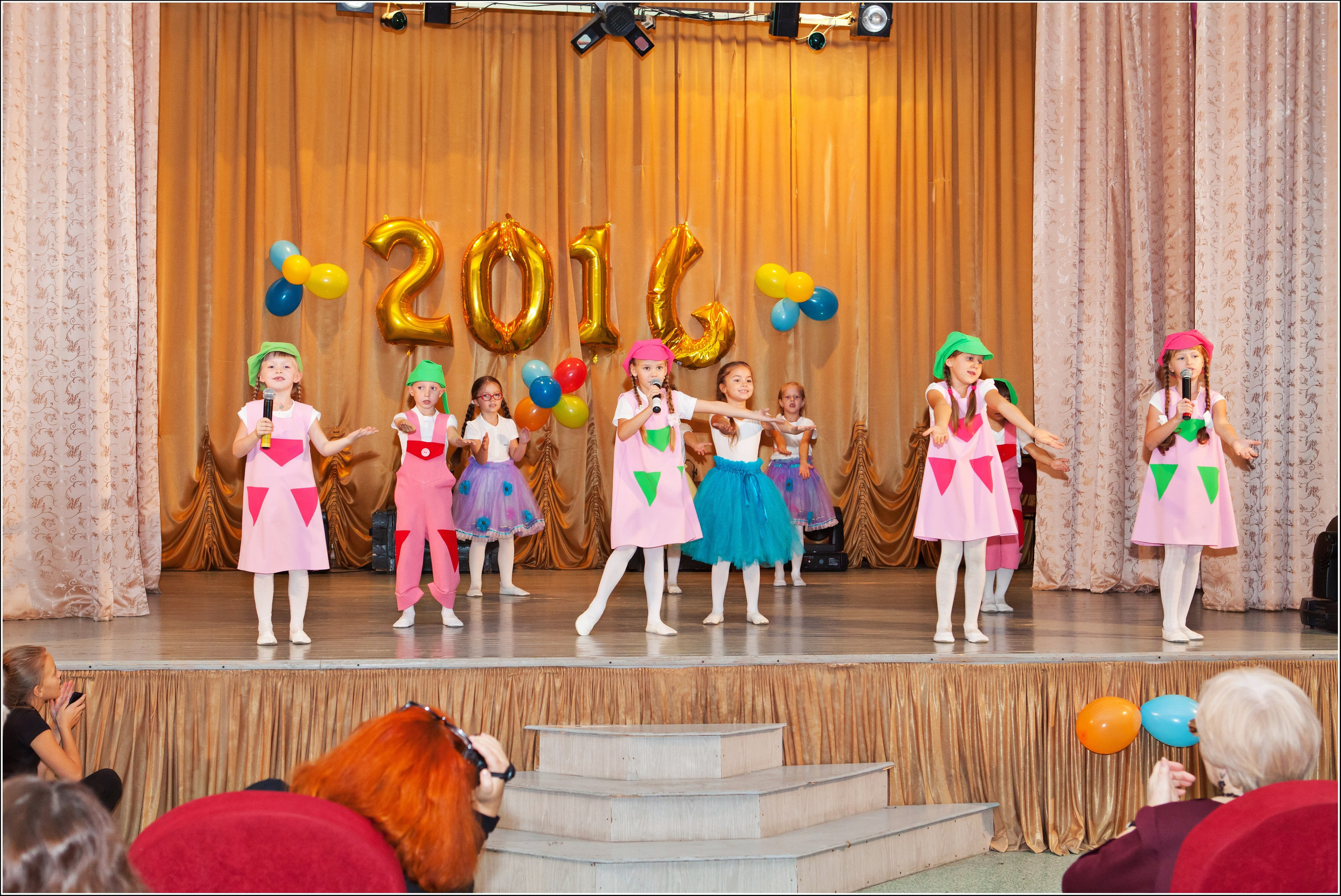 Выступление коллектива Дежавю. Фото и видео Москва, Московский. Свадебный фотограф, видеограф, фотосессии, видеосъемка