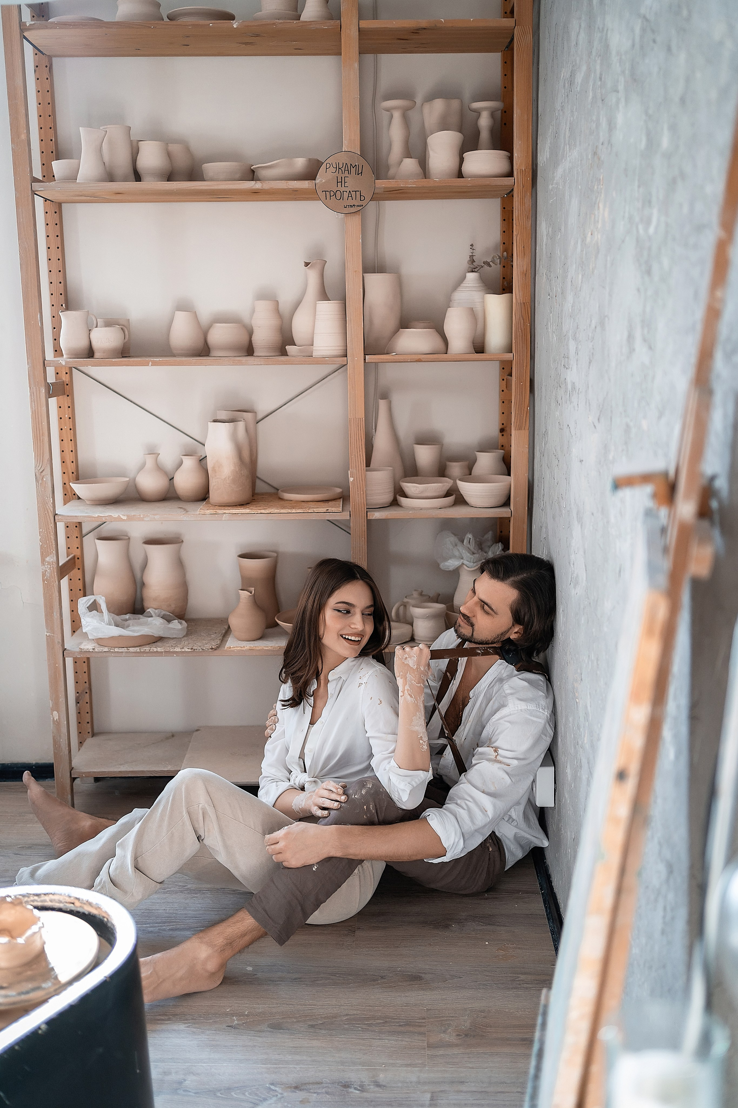 Лав Стори в гончарной мастерской. Фото и видео Москва. Свадебный фотограф, видеограф, фотосессии, видеосъемка