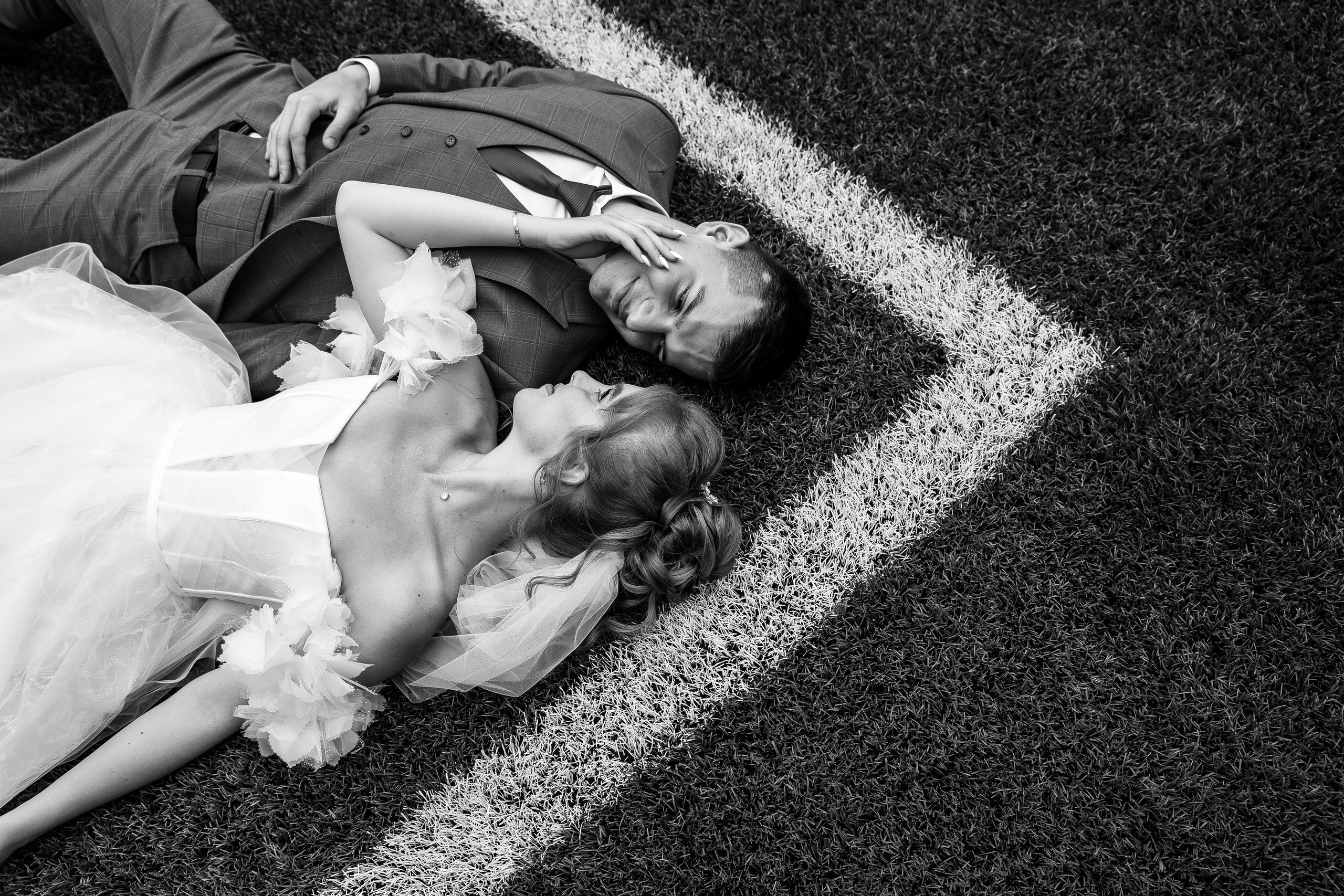 А&А — фотосессия на стадионе. Свадебный фотограф в Оренбурге Илья Володьков