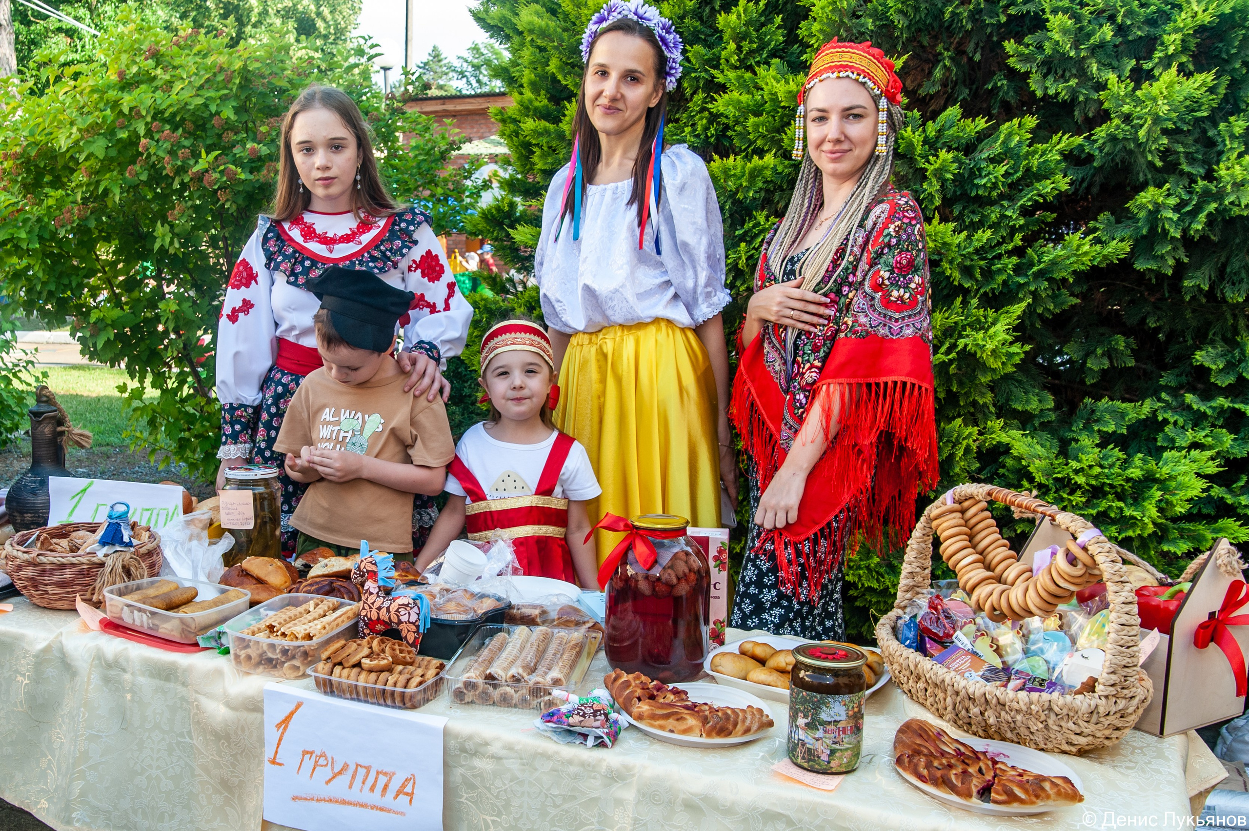 Ярмарка. Свадебный и семейный фотограф Денис Лукьянов в Краснодаре, Краснодарском крае и Республике Крым