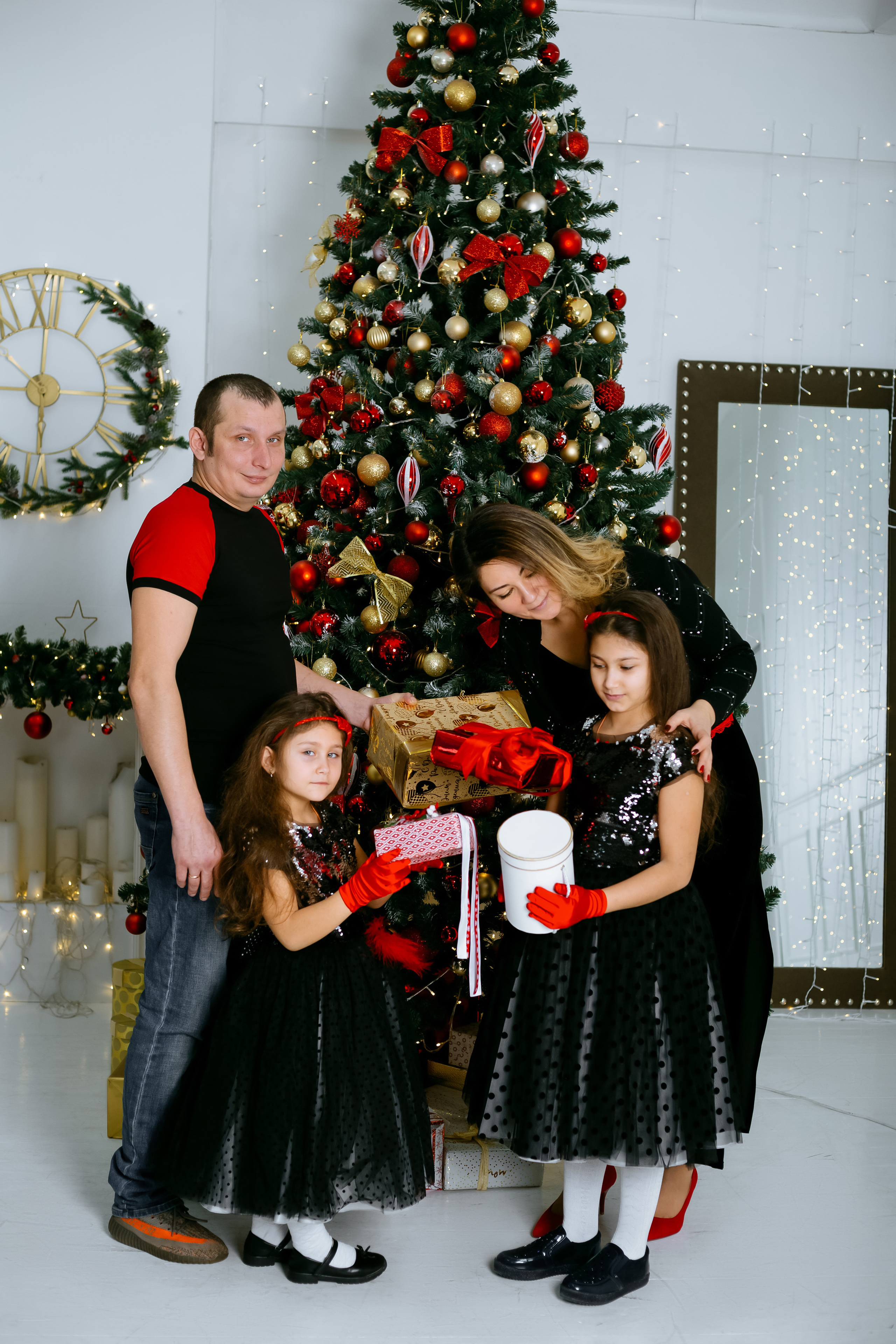Семейная новогодняя съемка. Фотограф новорожденных Химки, Красногорск, Мытищи и Москва Елена Третьяк