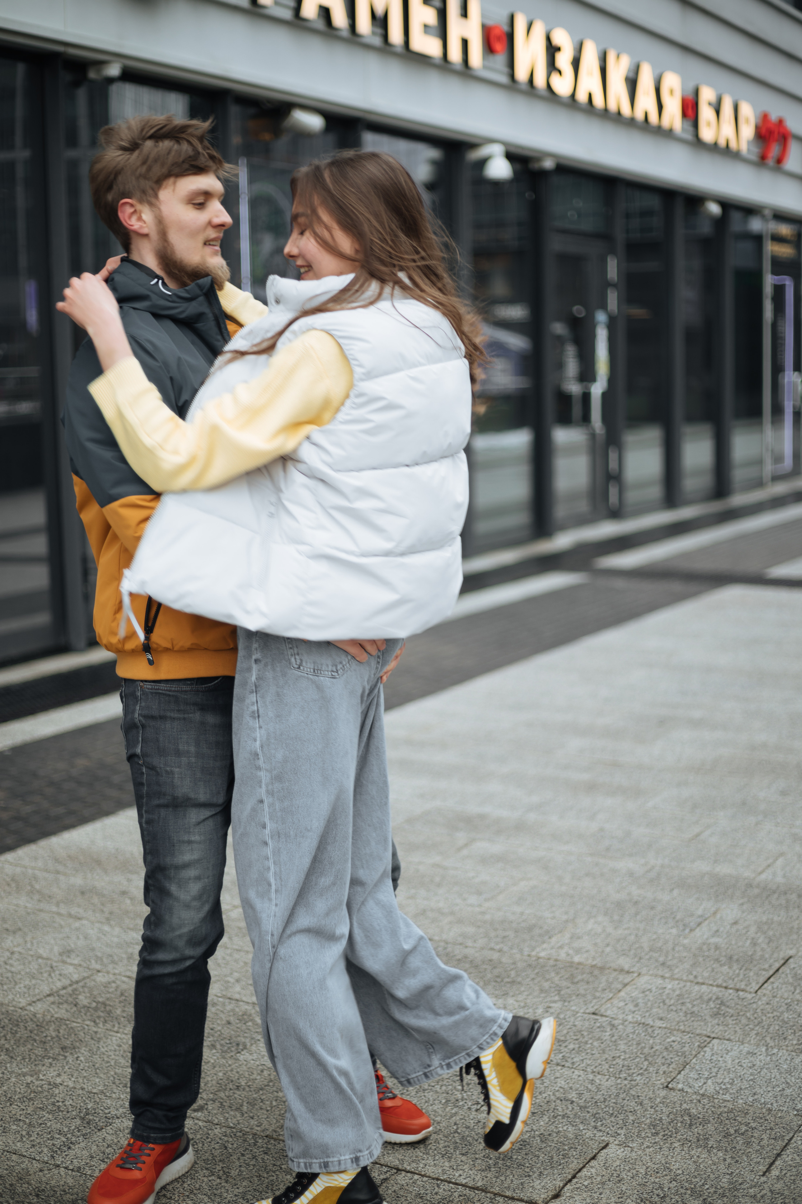 Молодежная LoveStory — Moscow City и метро. Фотограф новорожденных Химки, Красногорск, Мытищи и Москва Елена Третьяк