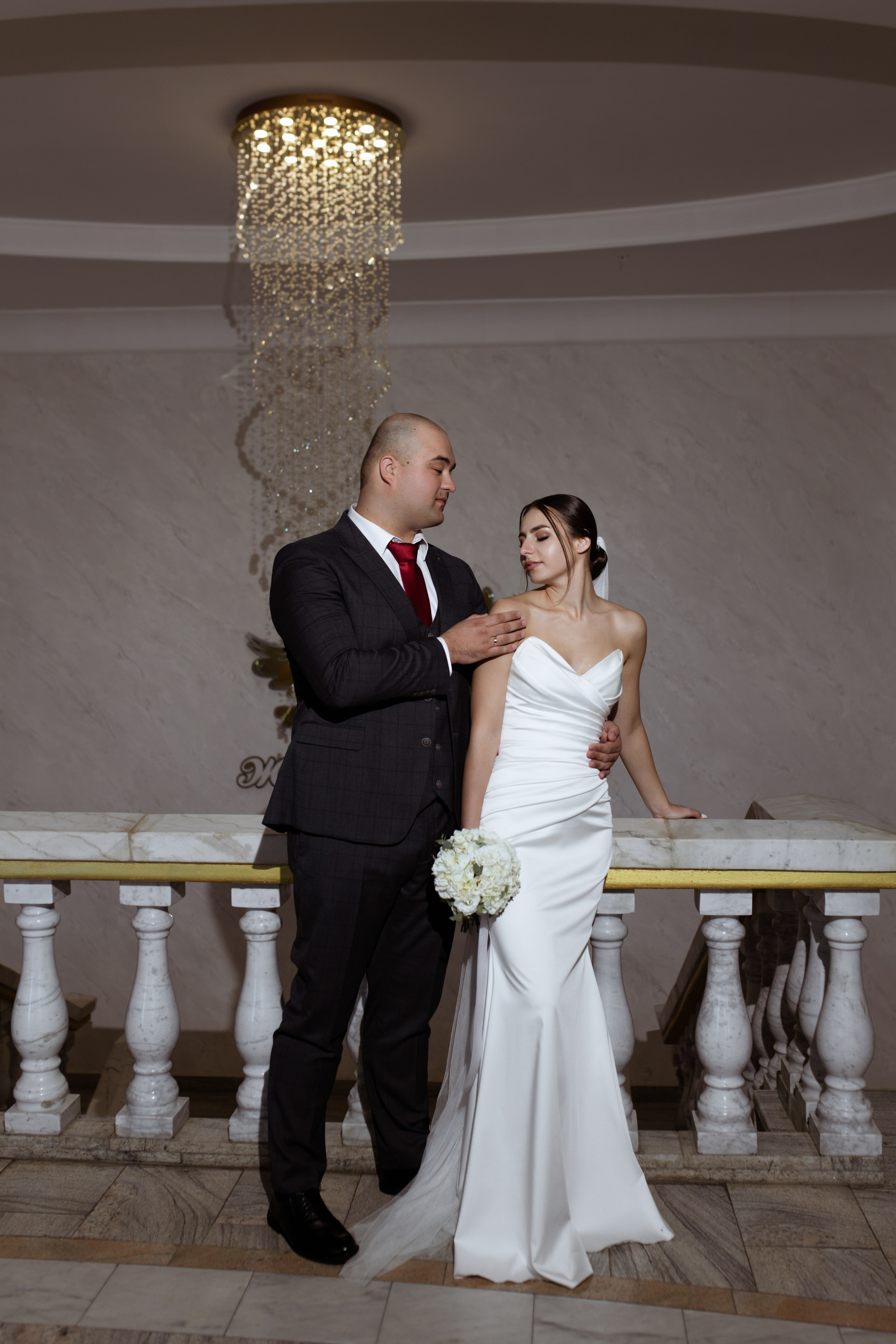 Классическая камерная прогулка Даши и Саши. Свадебный фотограф Елена Рубцова