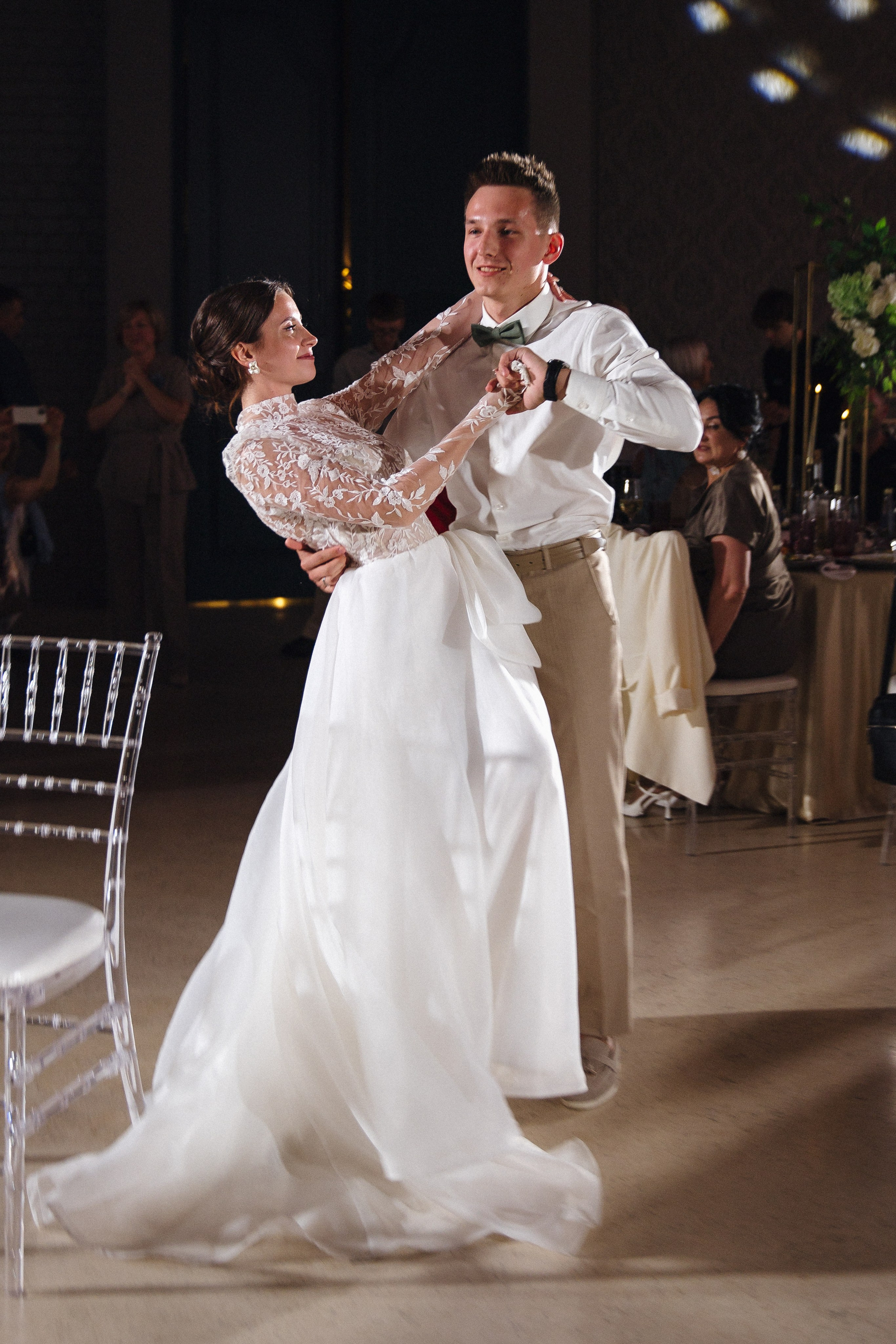 Банкет (Ксения & Никита). Свадебные фотографы в г. Сургут Маркова Наталья и Замахина Елена