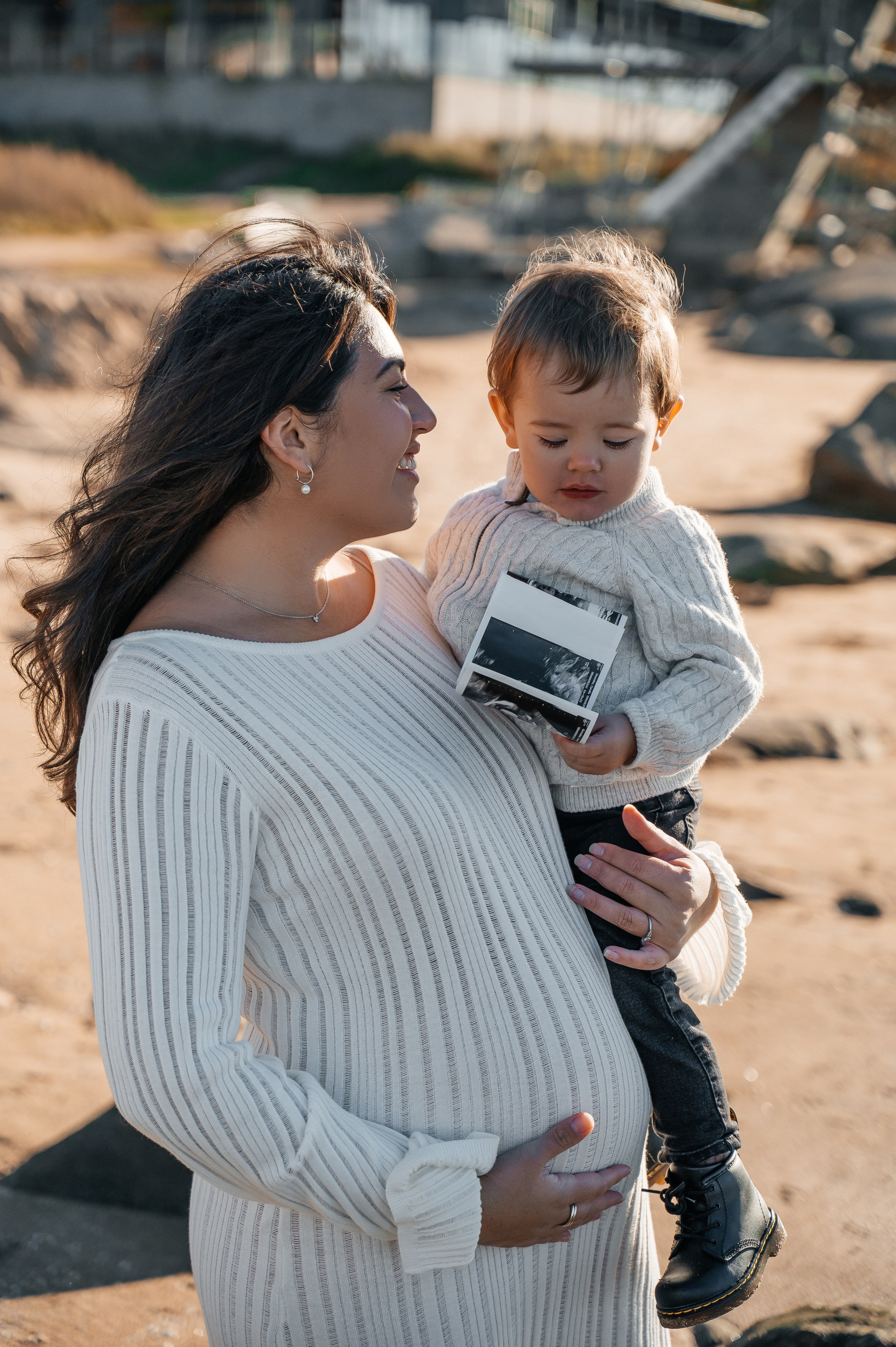 Gravidfotografering i Halmstad. Bröllops- och familjefotograf i Halmstad | Valentina