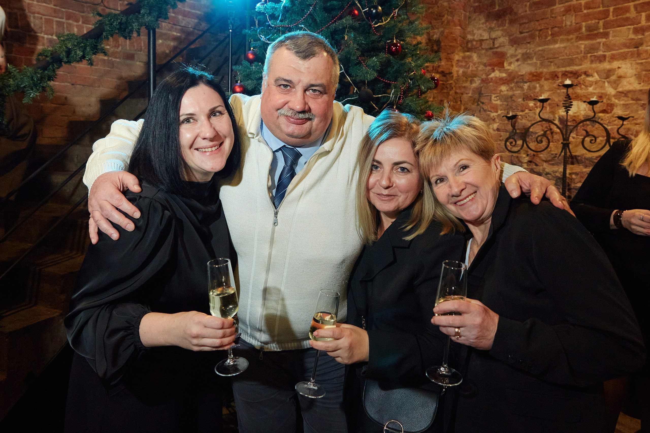 Компания Clarity / Пространство HIDE. Антон Артюшин, портретный фотограф. Москва