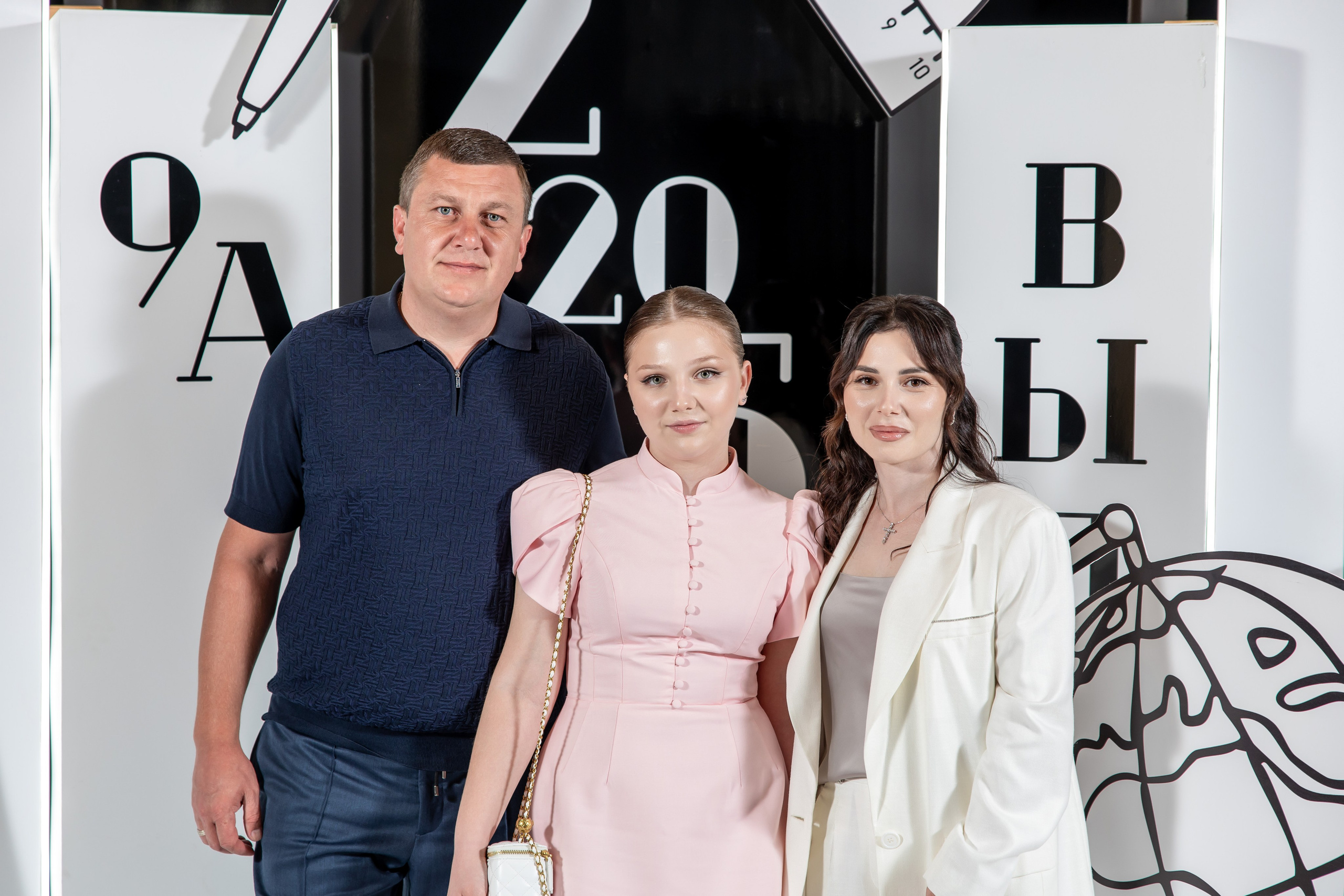 Выпуск 9А Ягода М 25 год. Семейный и свадебный фотограф в Геленджике Михаил Шматов