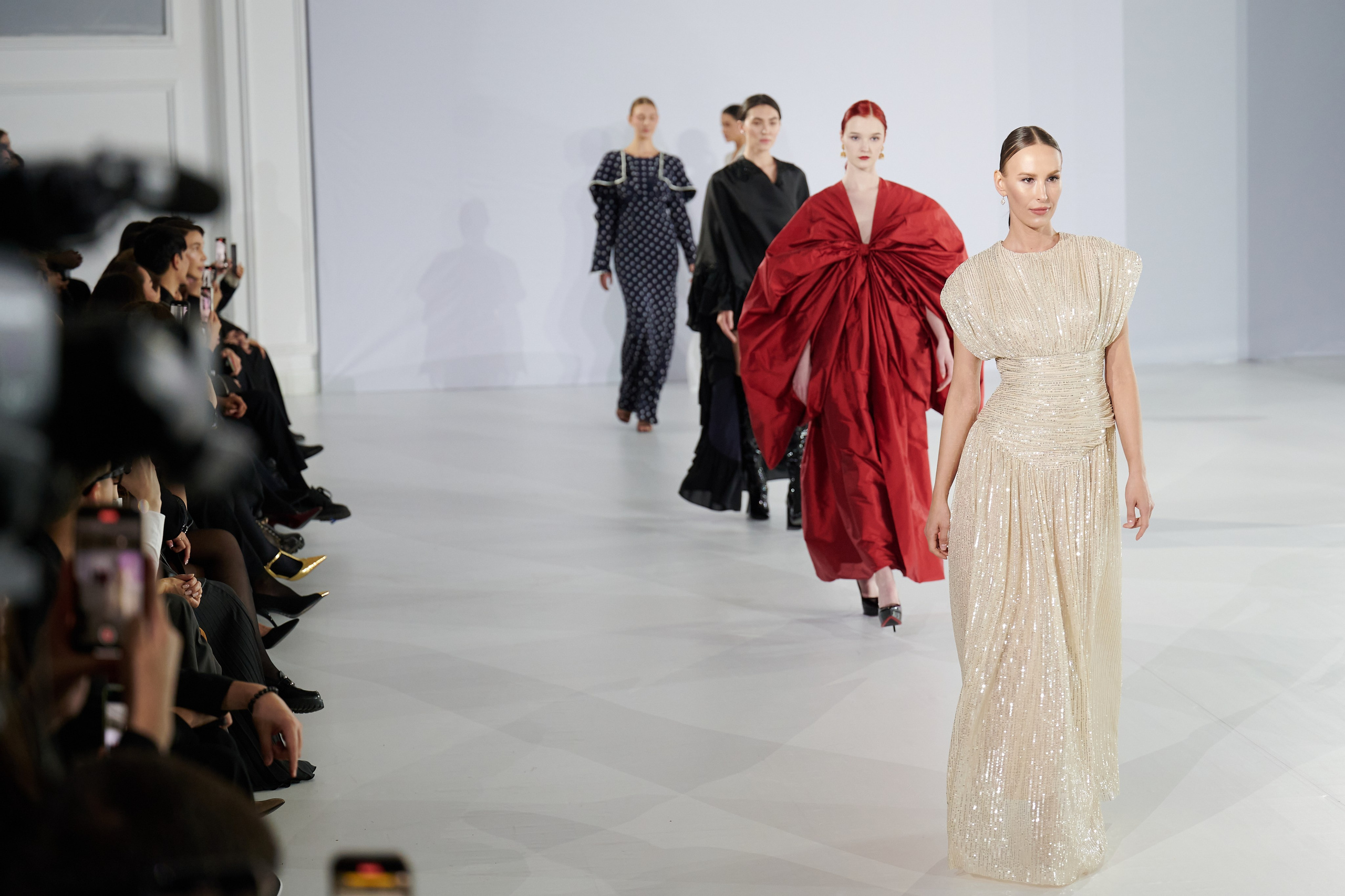 ARUNAZ | 21.11.24. Nadi Valiyeva | Fashion & Art Photographer