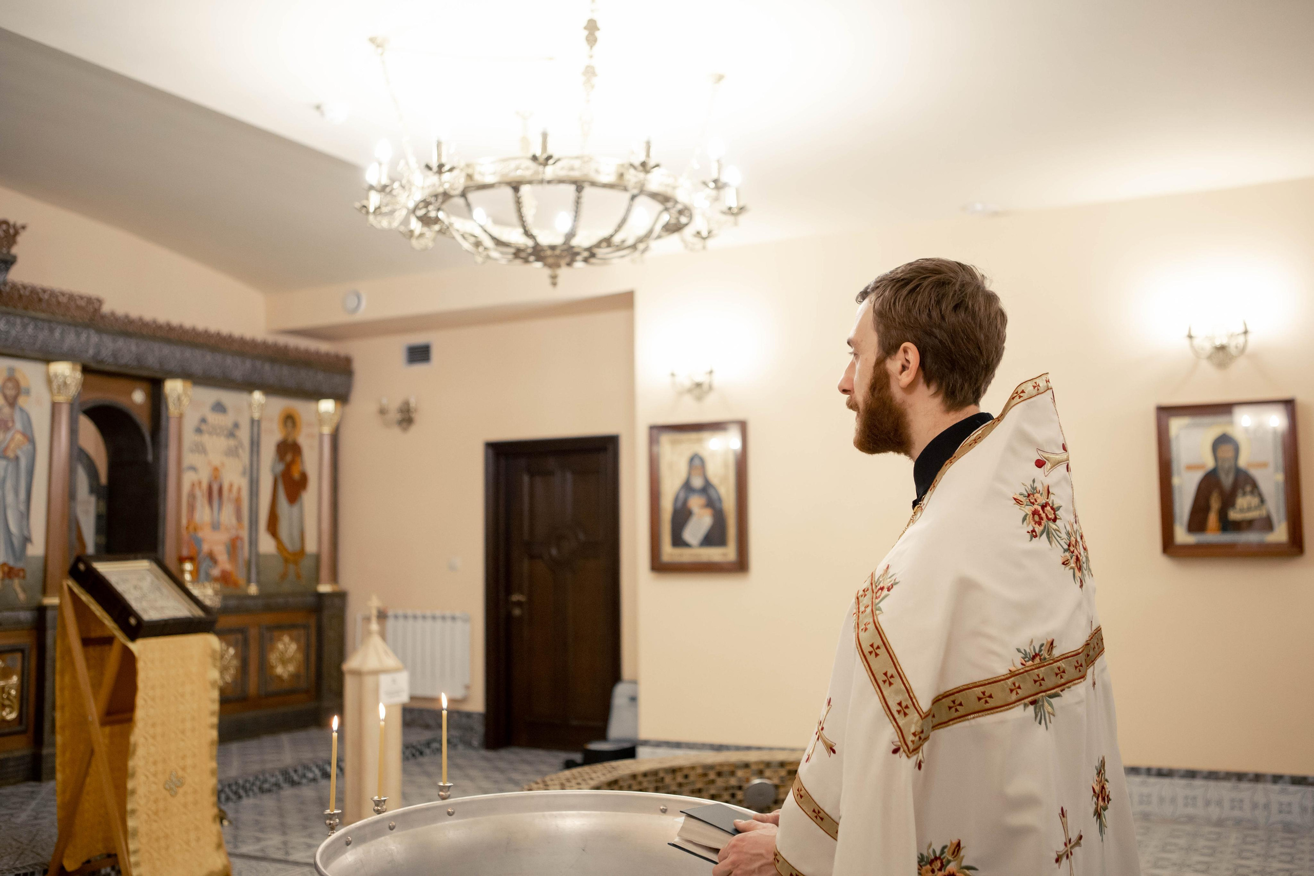 Даниил. Крещение в Храме Первосвятителей Московских в Ленинских Горках, фотосессия. Фотограф Валерия Горбунова Подольск Бутово Видное Щербинка