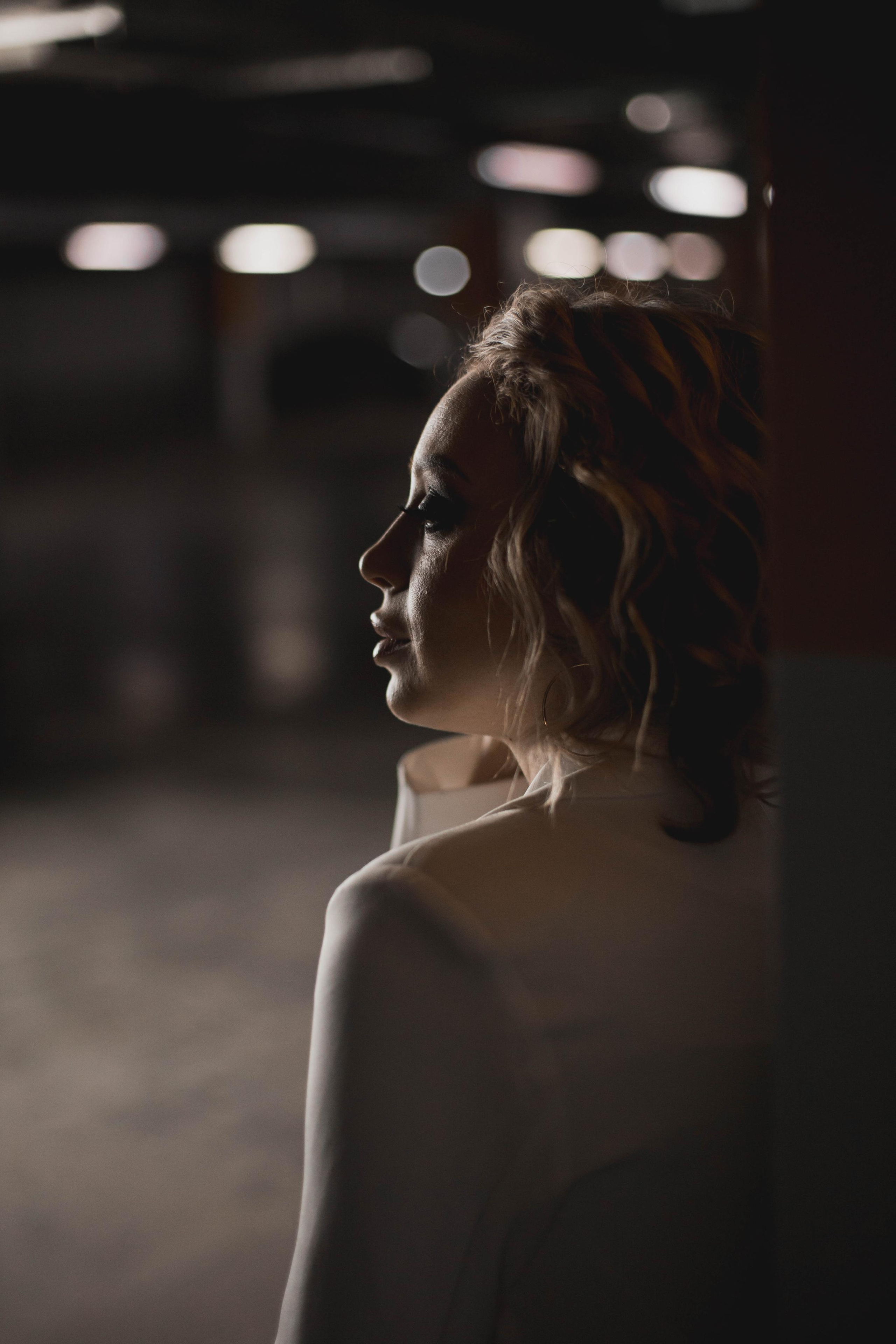 Съемка на подземной парковке в Бутово Молл. Женская фотосессия. Фотограф Валерия Горбунова Подольск Бутово Видное Щербинка