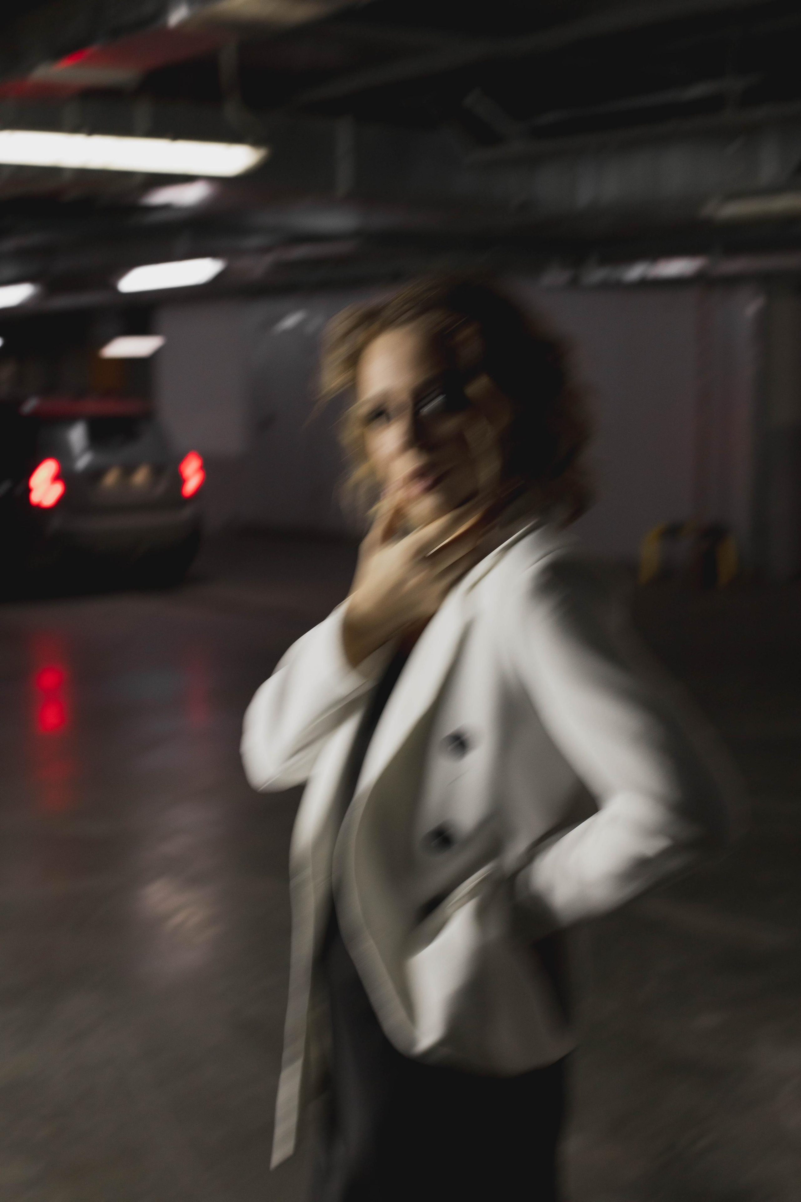 Съемка на подземной парковке в Бутово Молл. Женская фотосессия. Фотограф Валерия Горбунова Подольск Бутово Видное Щербинка