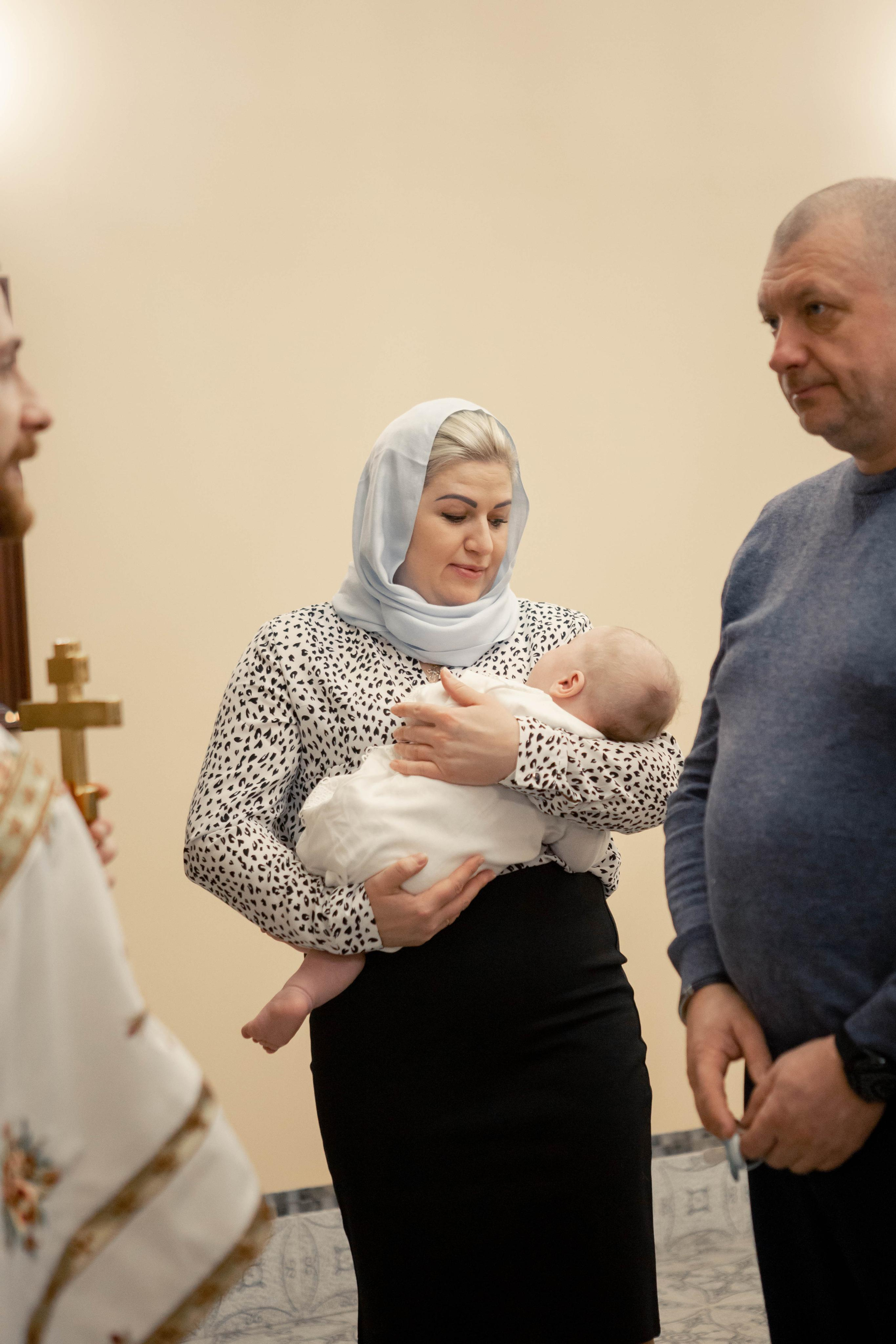 Даниил. Крещение в Храме Первосвятителей Московских в Ленинских Горках, фотосессия. Фотограф Валерия Горбунова Подольск Бутово Видное Щербинка