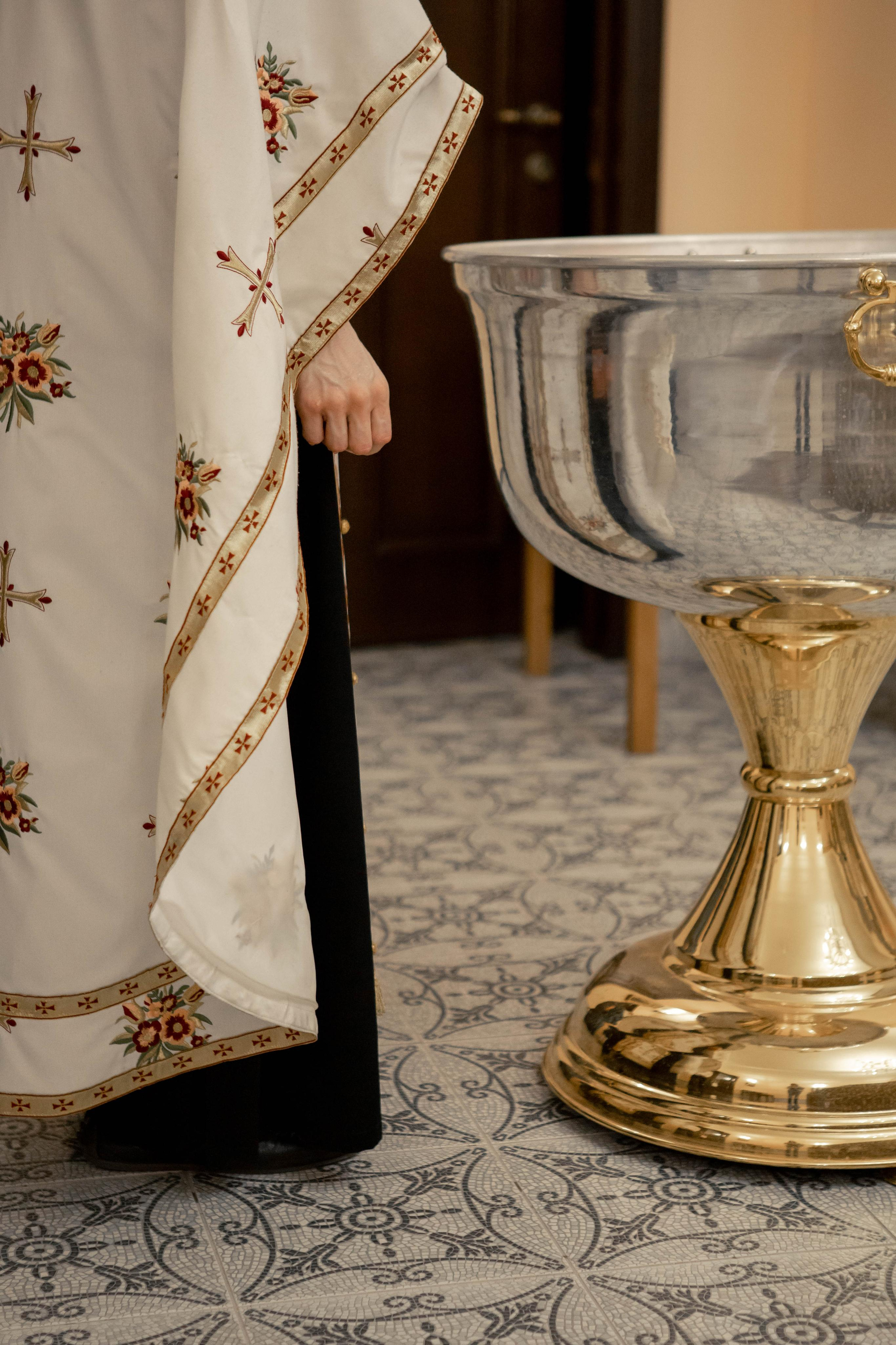 Даниил. Крещение в Храме Первосвятителей Московских в Ленинских Горках, фотосессия. Фотограф Валерия Горбунова Подольск Бутово Видное Щербинка