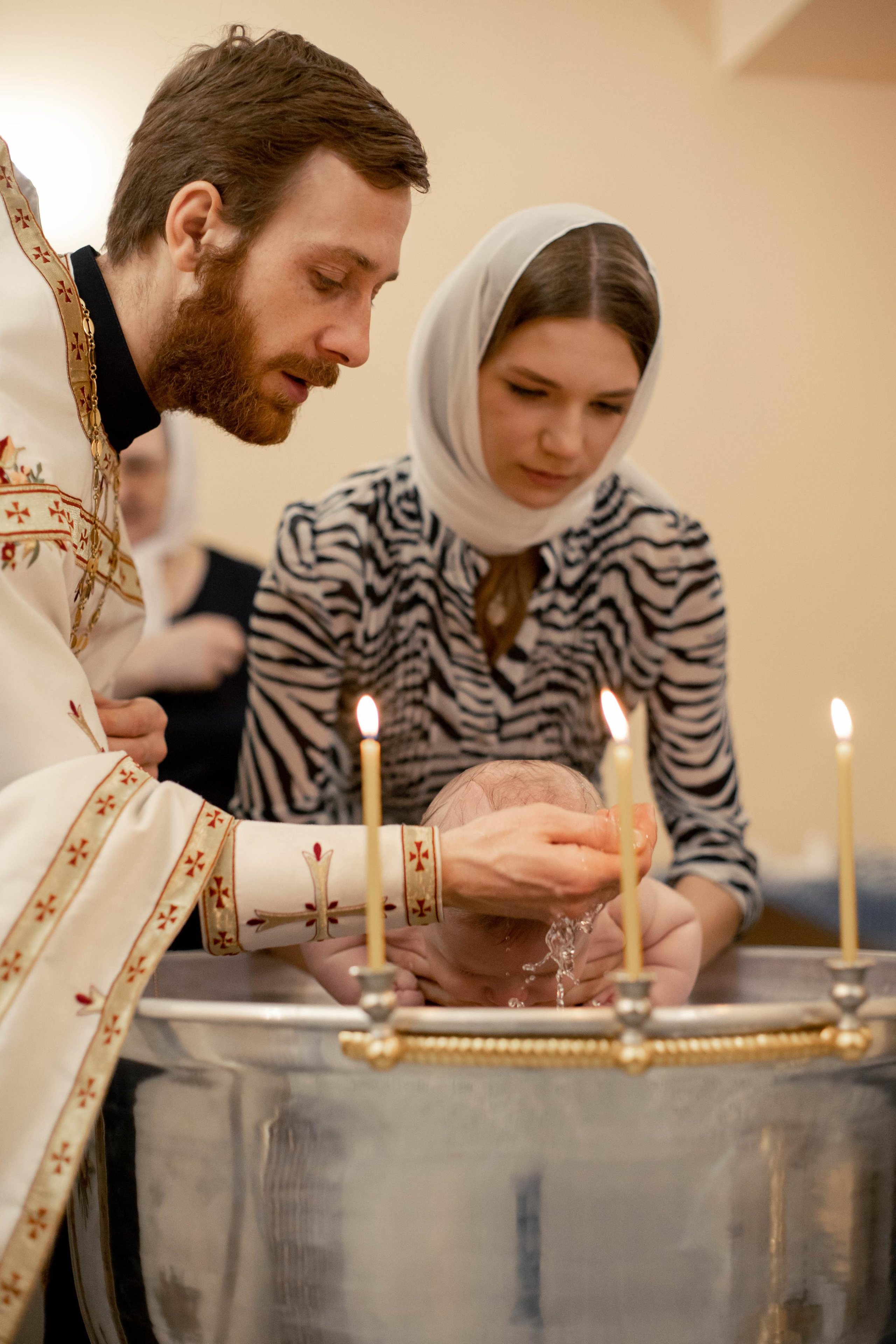 Даниил. Крещение в Храме Первосвятителей Московских в Ленинских Горках, фотосессия. Фотограф Валерия Горбунова Подольск Бутово Видное Щербинка