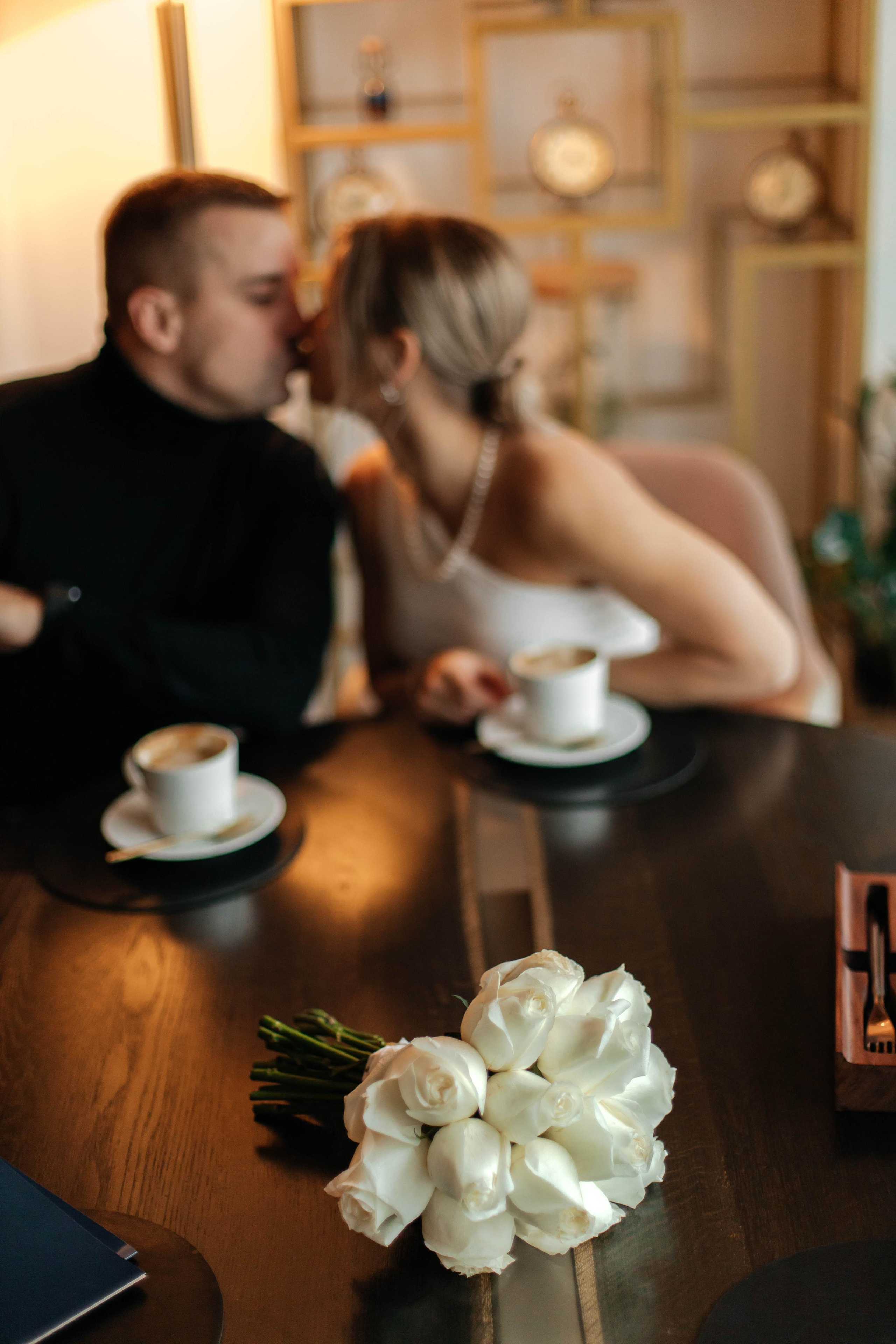 Свадьба на двоих на Таганке у Сталинской высотки. Фотосессия в Москве. Фотограф Валерия Горбунова Подольск Бутово Видное Щербинка