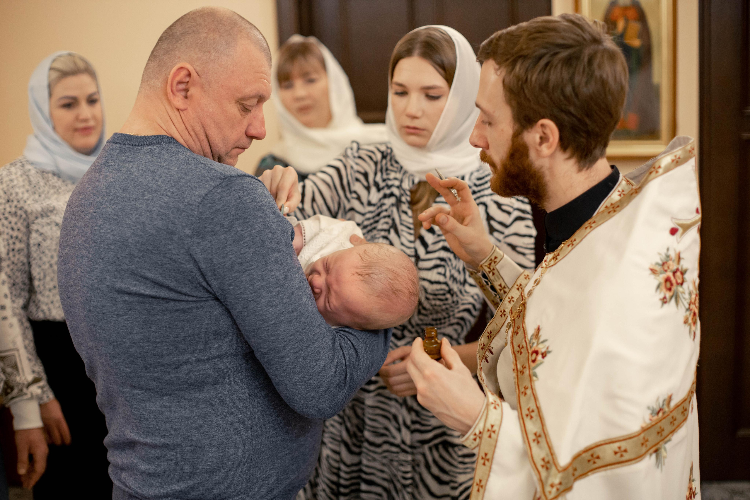 Даниил. Крещение в Храме Первосвятителей Московских в Ленинских Горках, фотосессия. Фотограф Валерия Горбунова Подольск Бутово Видное Щербинка