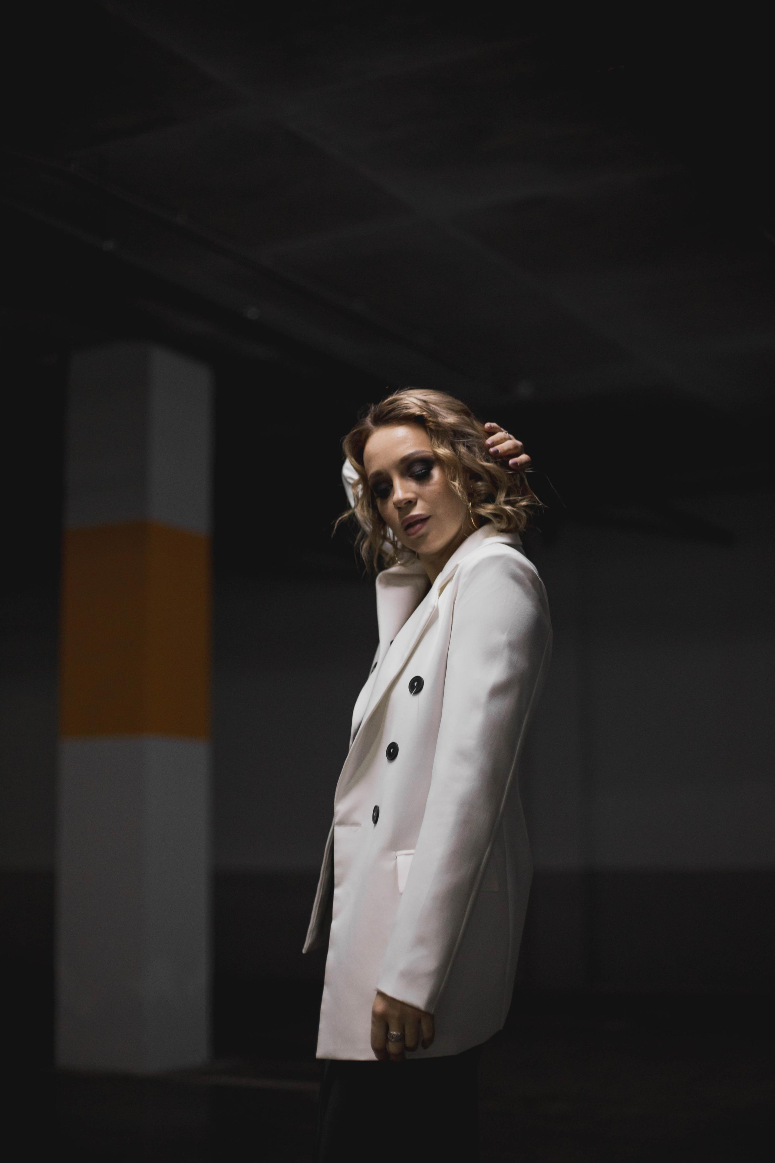 Съемка на подземной парковке в Бутово Молл. Женская фотосессия. Фотограф Валерия Горбунова Подольск Бутово Видное Щербинка