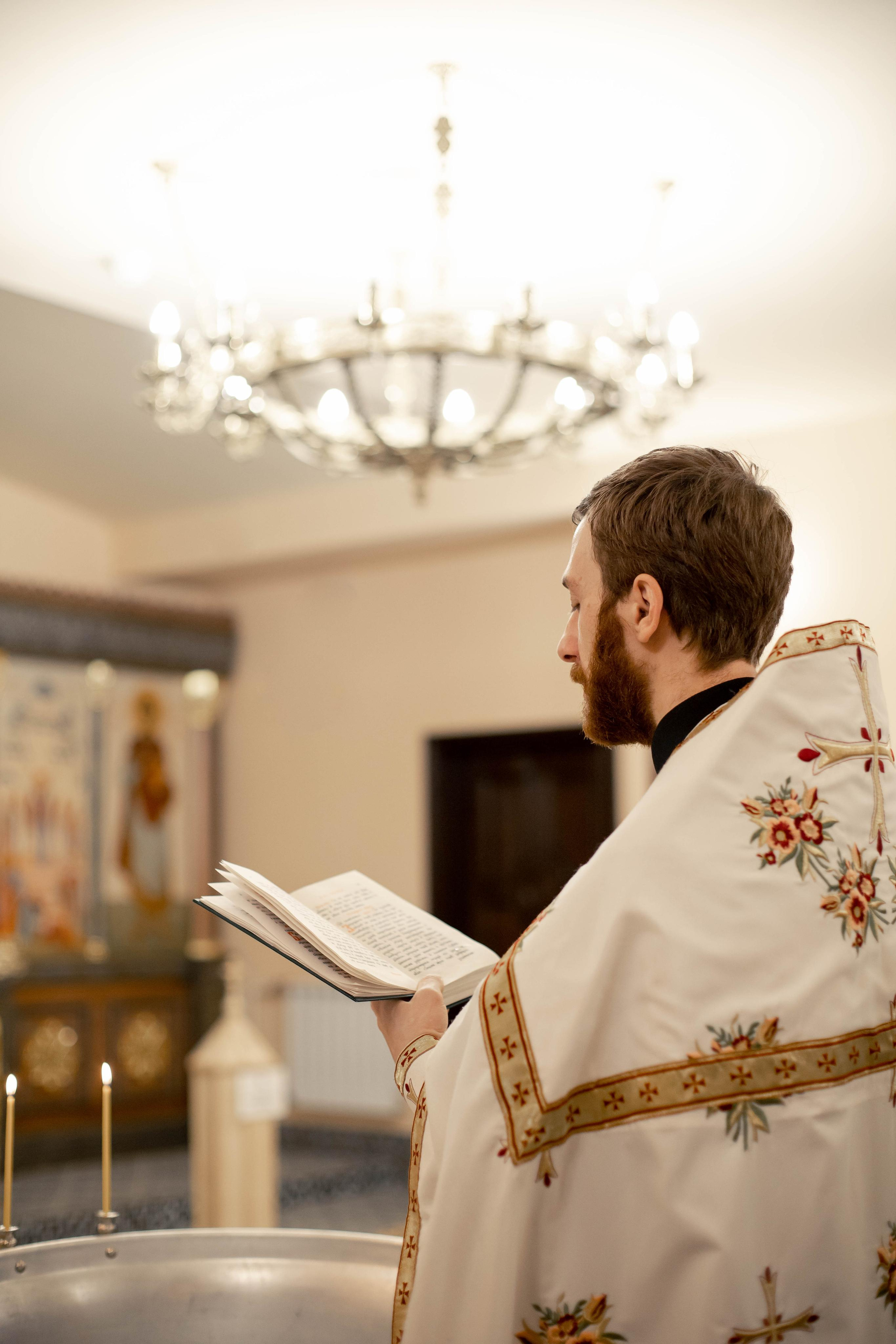 Даниил. Крещение в Храме Первосвятителей Московских в Ленинских Горках, фотосессия. Фотограф Валерия Горбунова Подольск Бутово Видное Щербинка