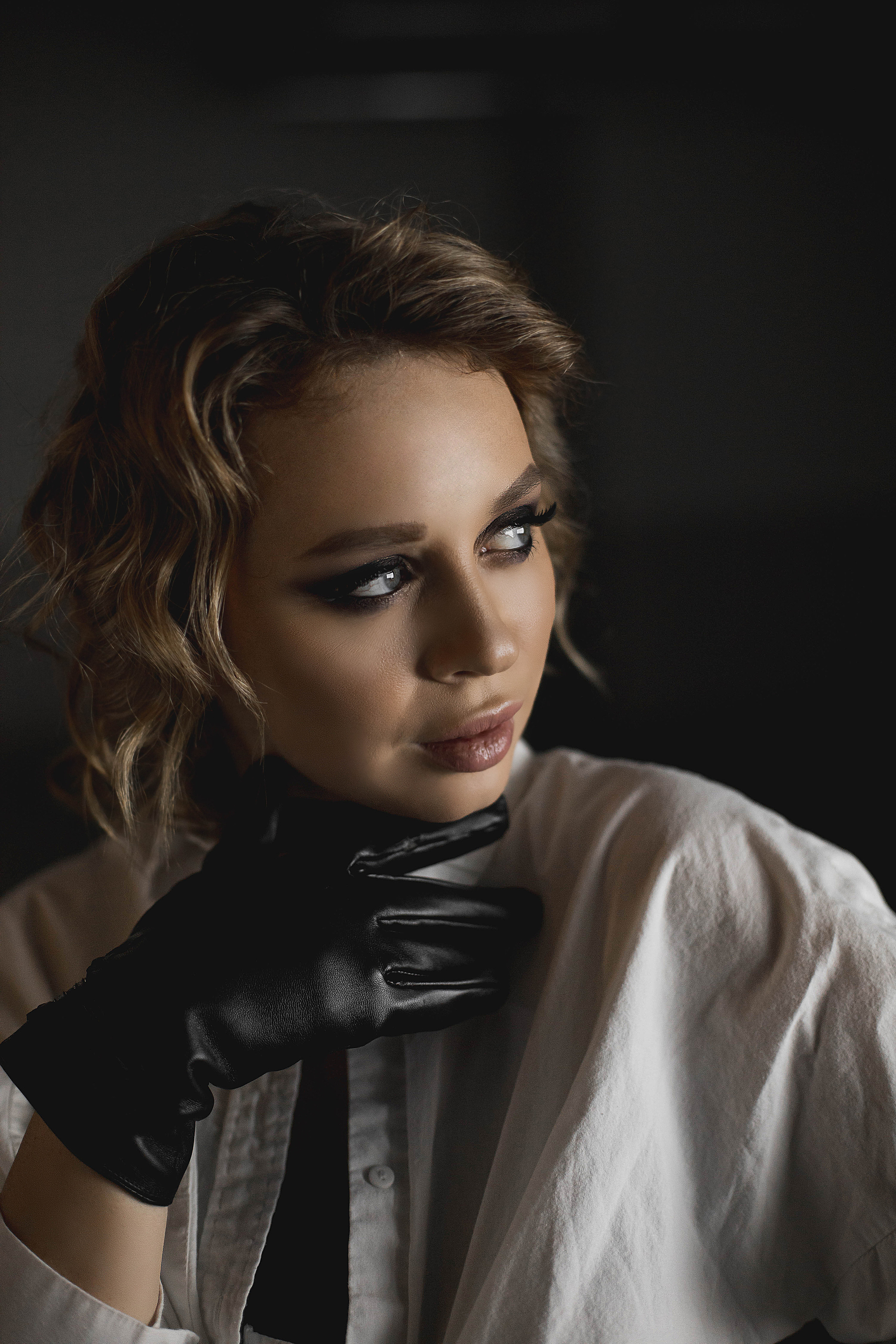 Съемка на подземной парковке в Бутово Молл. Женская фотосессия. Фотограф Валерия Горбунова Подольск Бутово Видное Щербинка