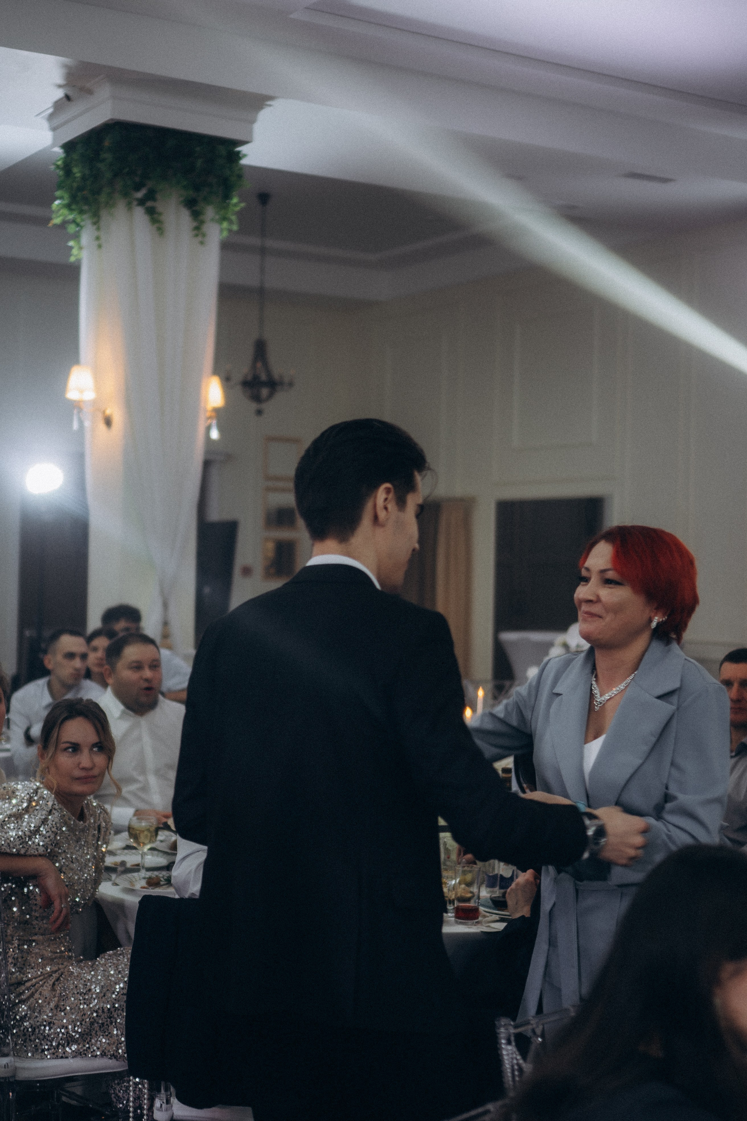 СВАДЕБНАЯ СЬЕМКА СБОРОВ В ОТЕЛЕ И ВЫЕЗД НА ЦЕРЕМОНИЮ (СНЯТО В СИБИРЕ В НИЖНЕВАРТОВСКЕ). Профессиональный фотограф, Санкт-Петербург — Виктория Богомолова