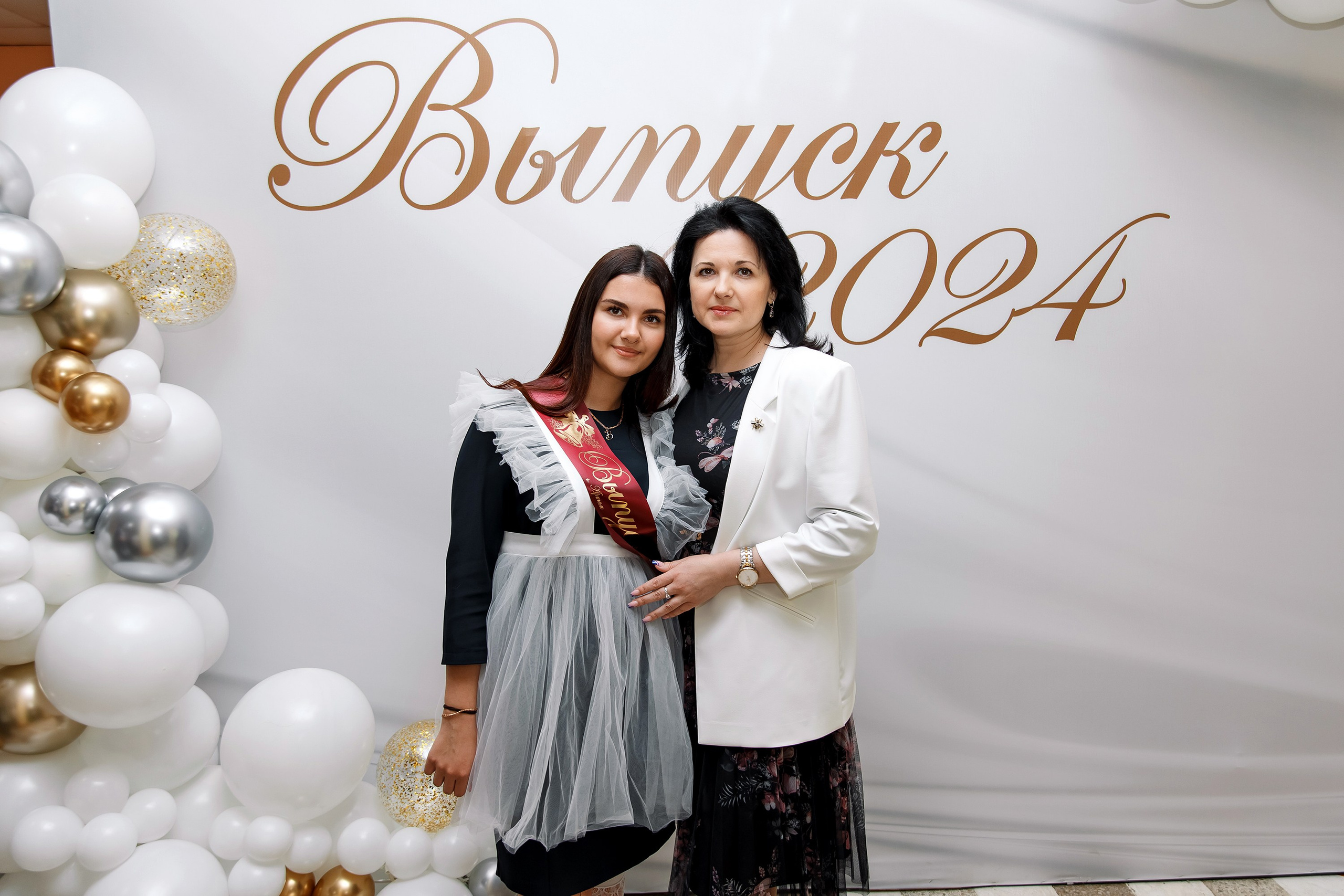 11 класс Последний звонок. Фотограф Любовь Корниенко, Примоский край