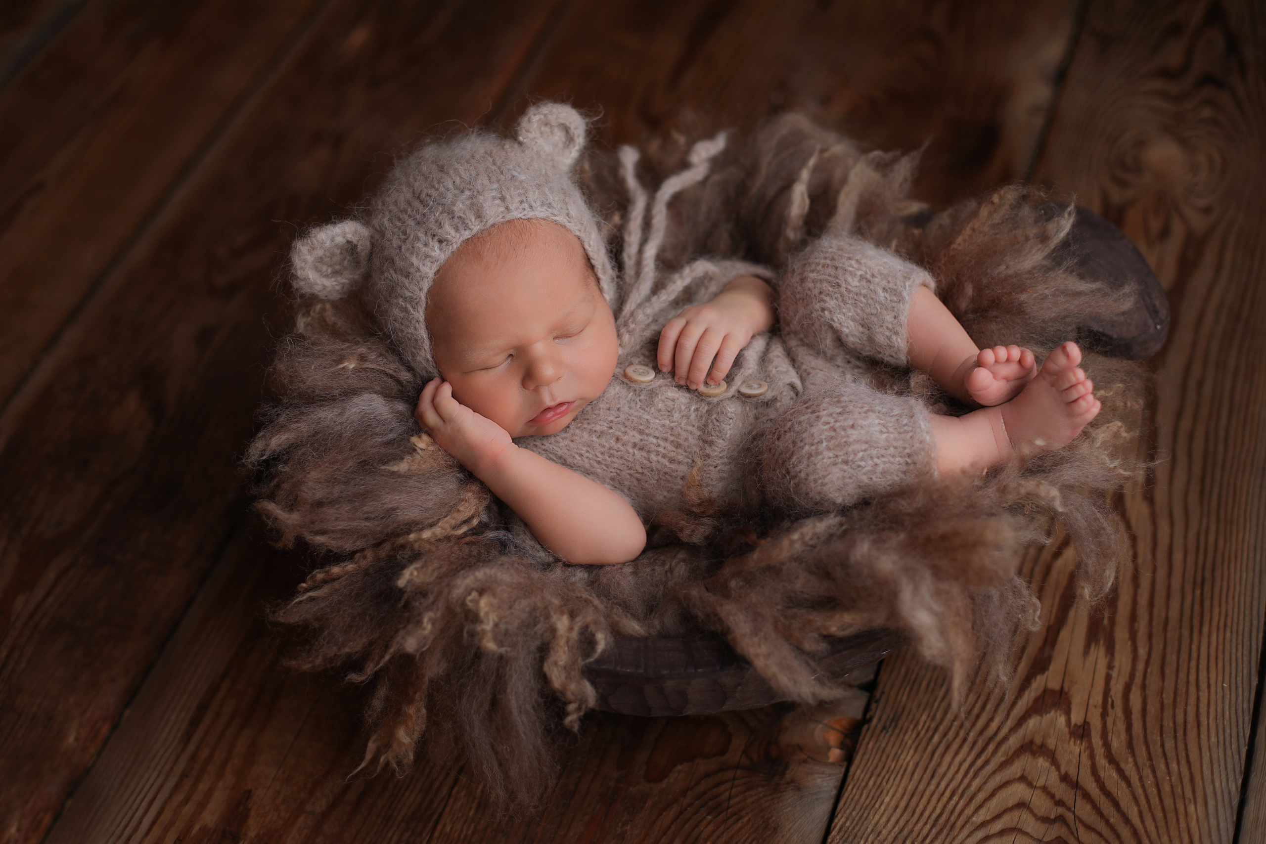 PH @anna_molodykh_newborn.almaty. Retoucher Aleksmokh