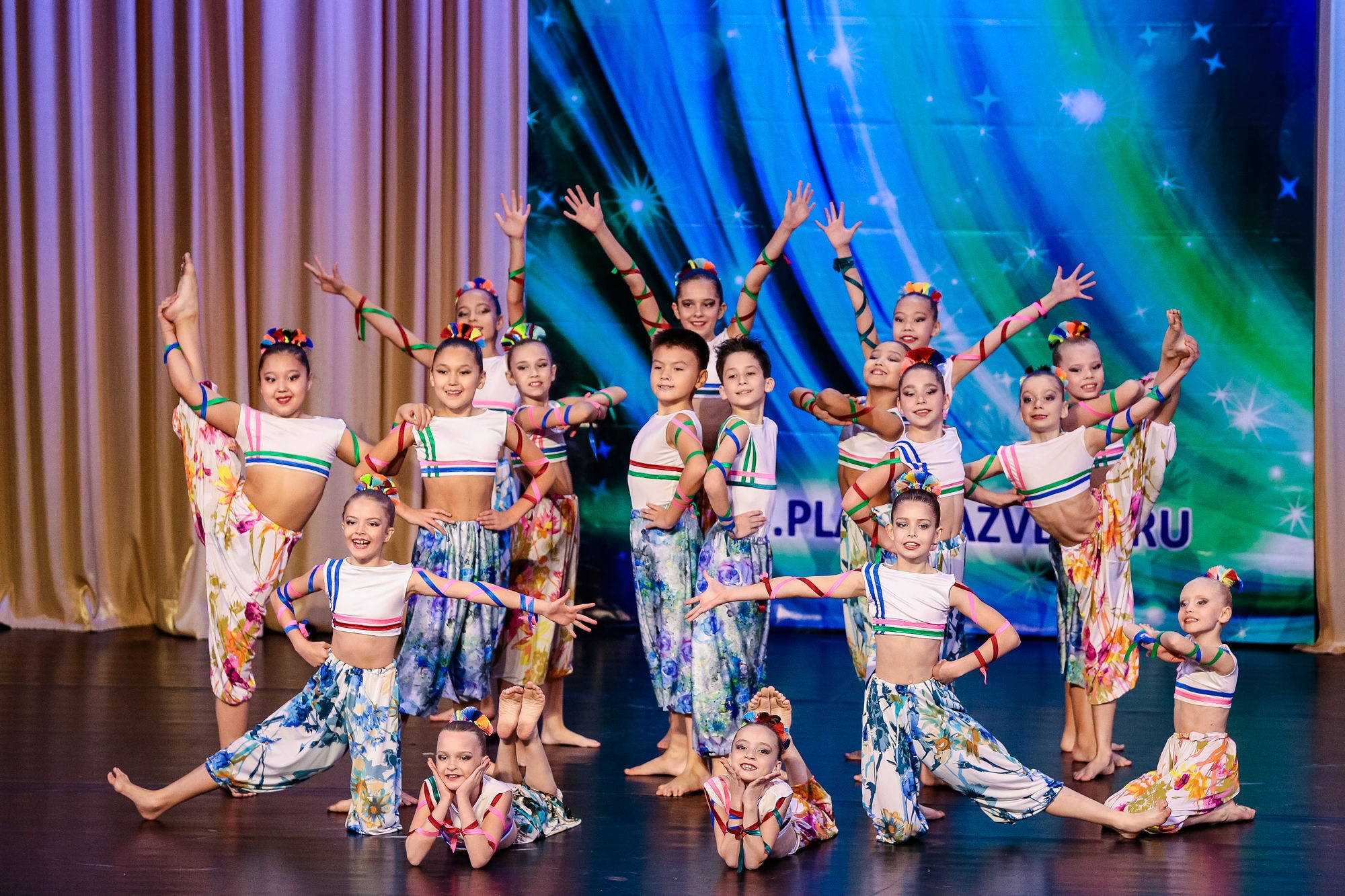 Репортажная фотосъемка детских музыкально-танцевальных фестивалей. Репортажный фотограф | Роза Хутор Красная Поляна Сочи Сириус