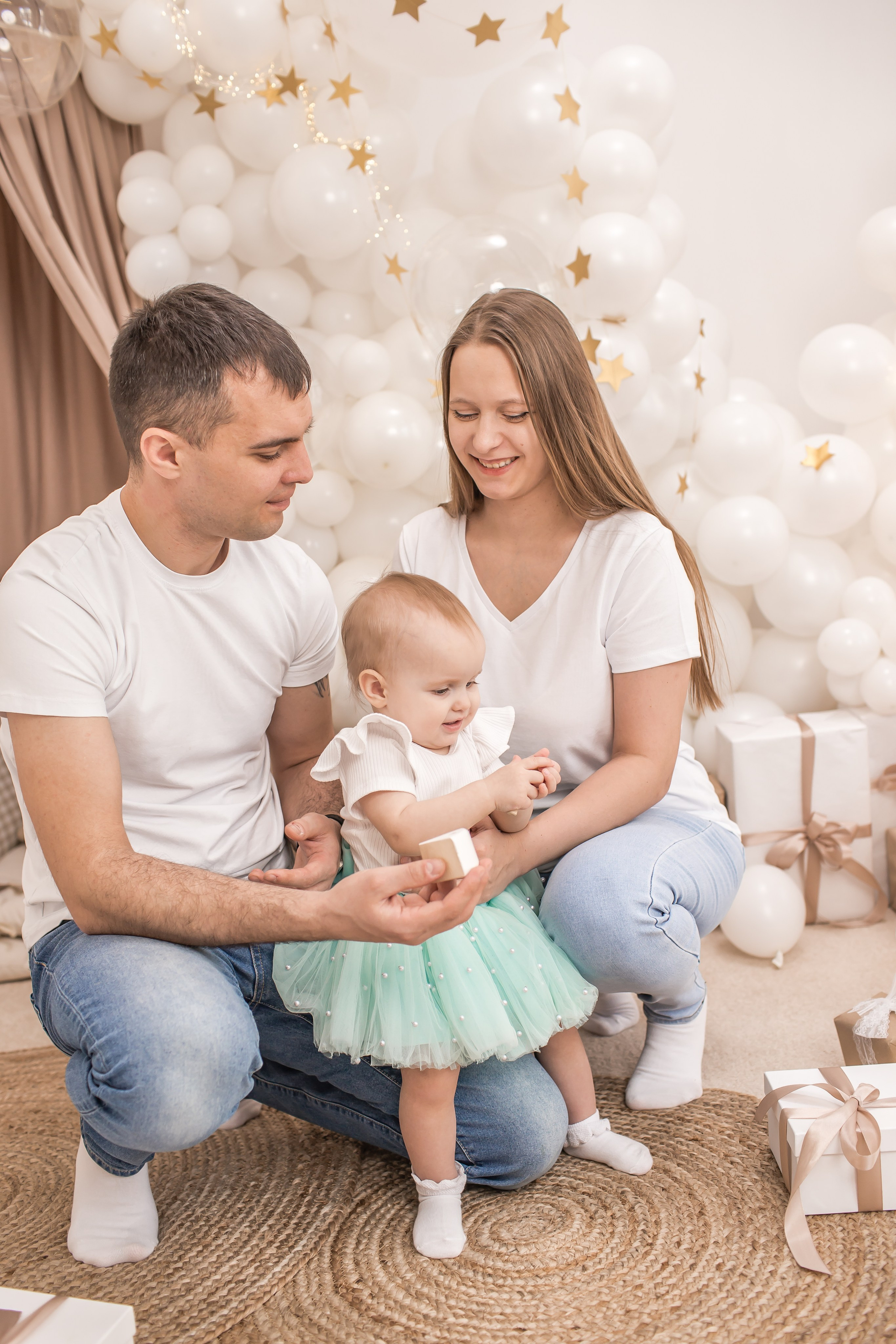 СЕМЕЙНЫЕ кадры. Детский семейный фотограф на первый годик город Новосибирск Дымова Светлана пакеты всё включено 1-3 года