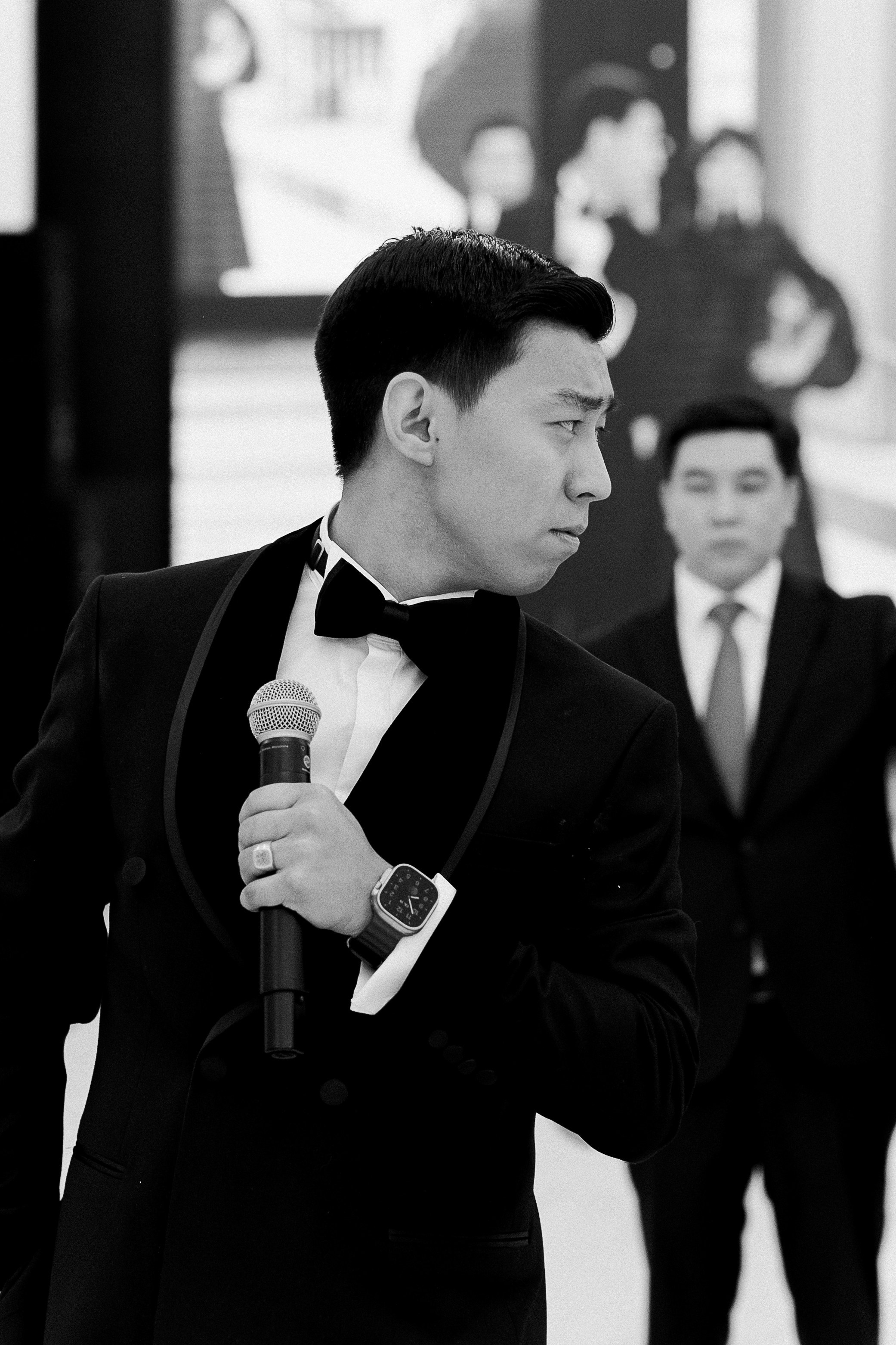 ФОТОГАЛЕРЕЯ. Ведущий Шоумен Алмас Каллемов