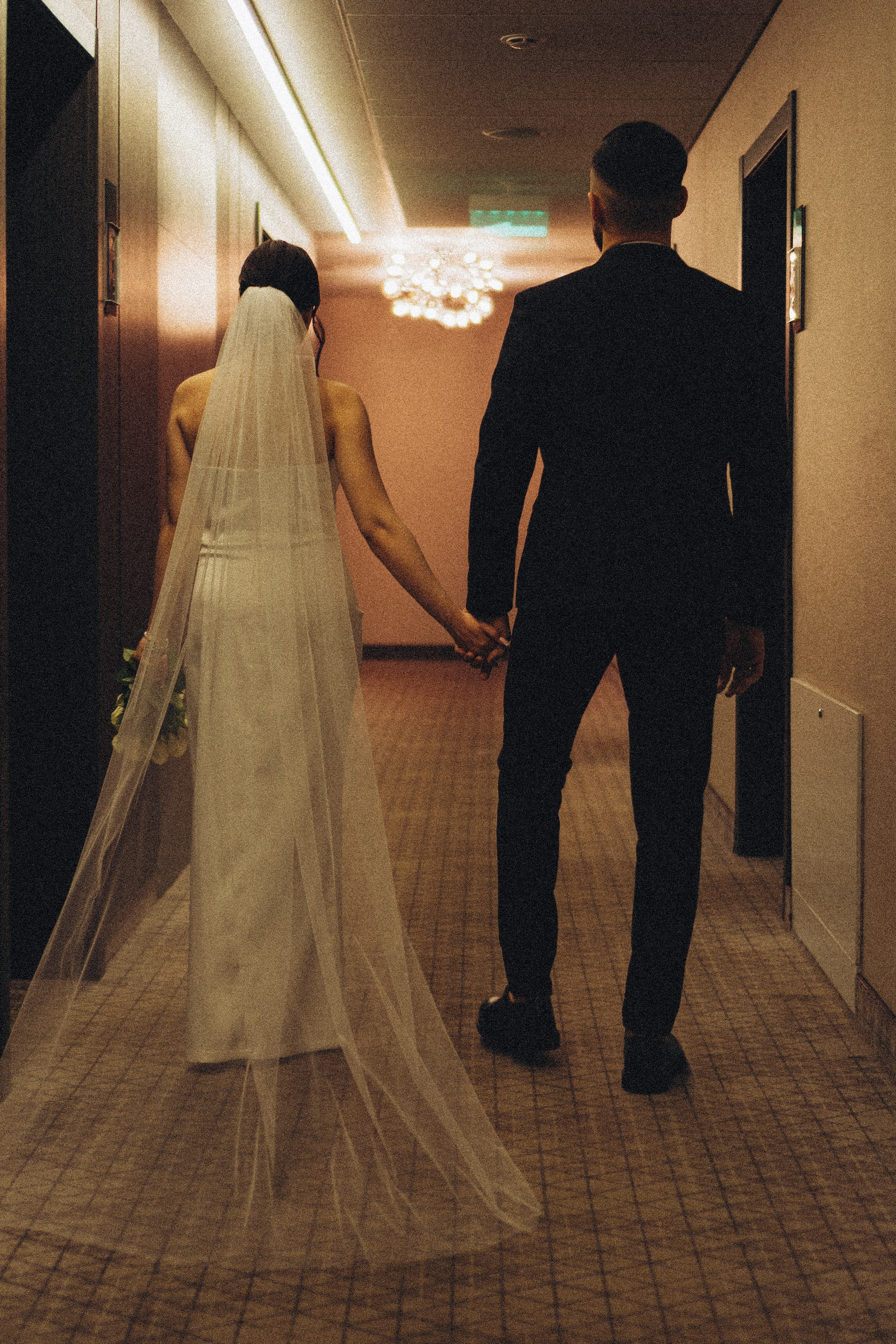 СВАДЕБНАЯ СЬЕМКА СБОРОВ ЖЕНИХА И НЕВЕСТЫ В ОТЕЛЕ И ТАКЖЕ ФОТОСЕССИИЯ В ОТЕЛЕЕ МЕГАПОЛИС БРЯНСК. Профессиональный фотограф, Санкт-Петербург — Виктория Богомолова