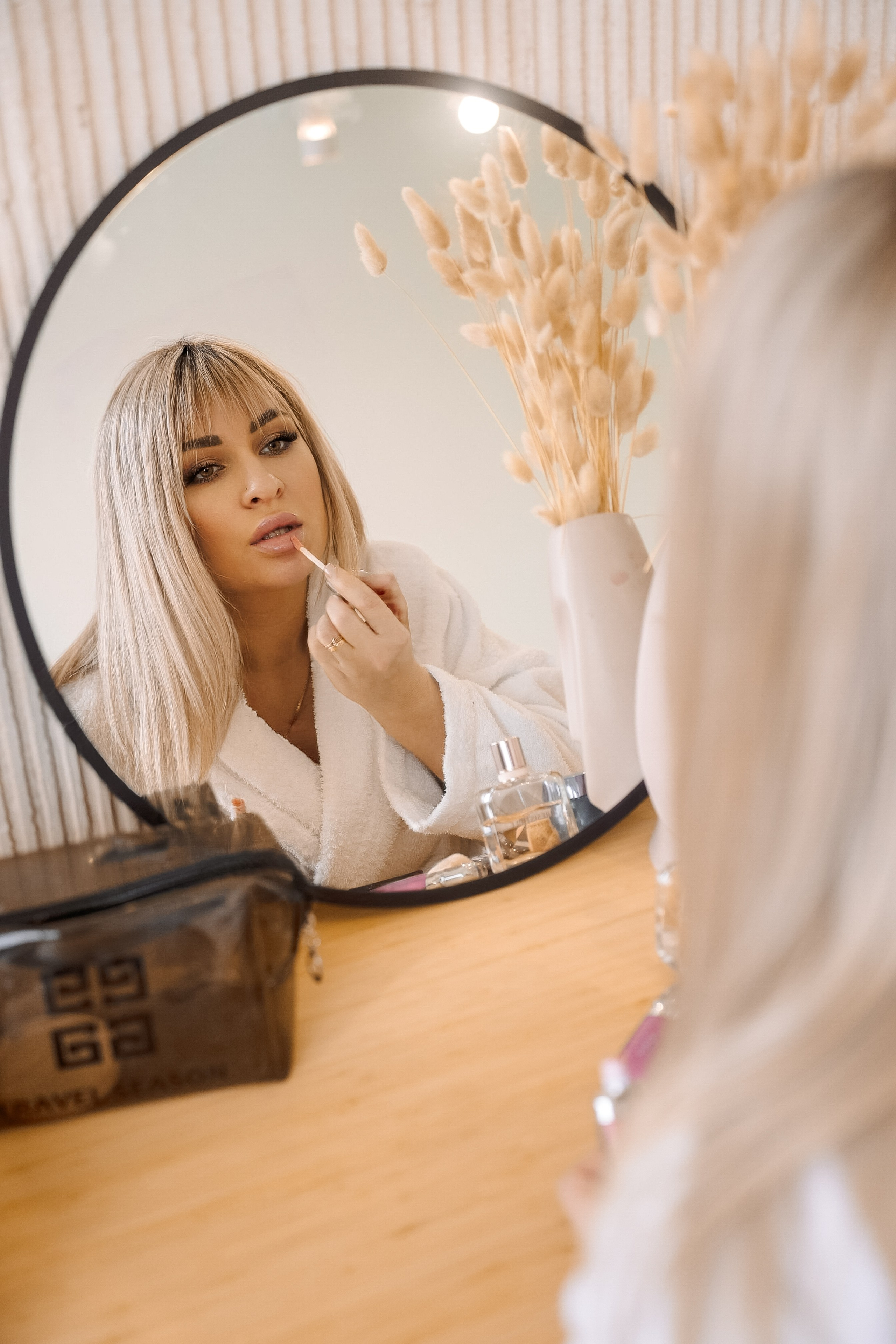 Мама с дочкой. Главная