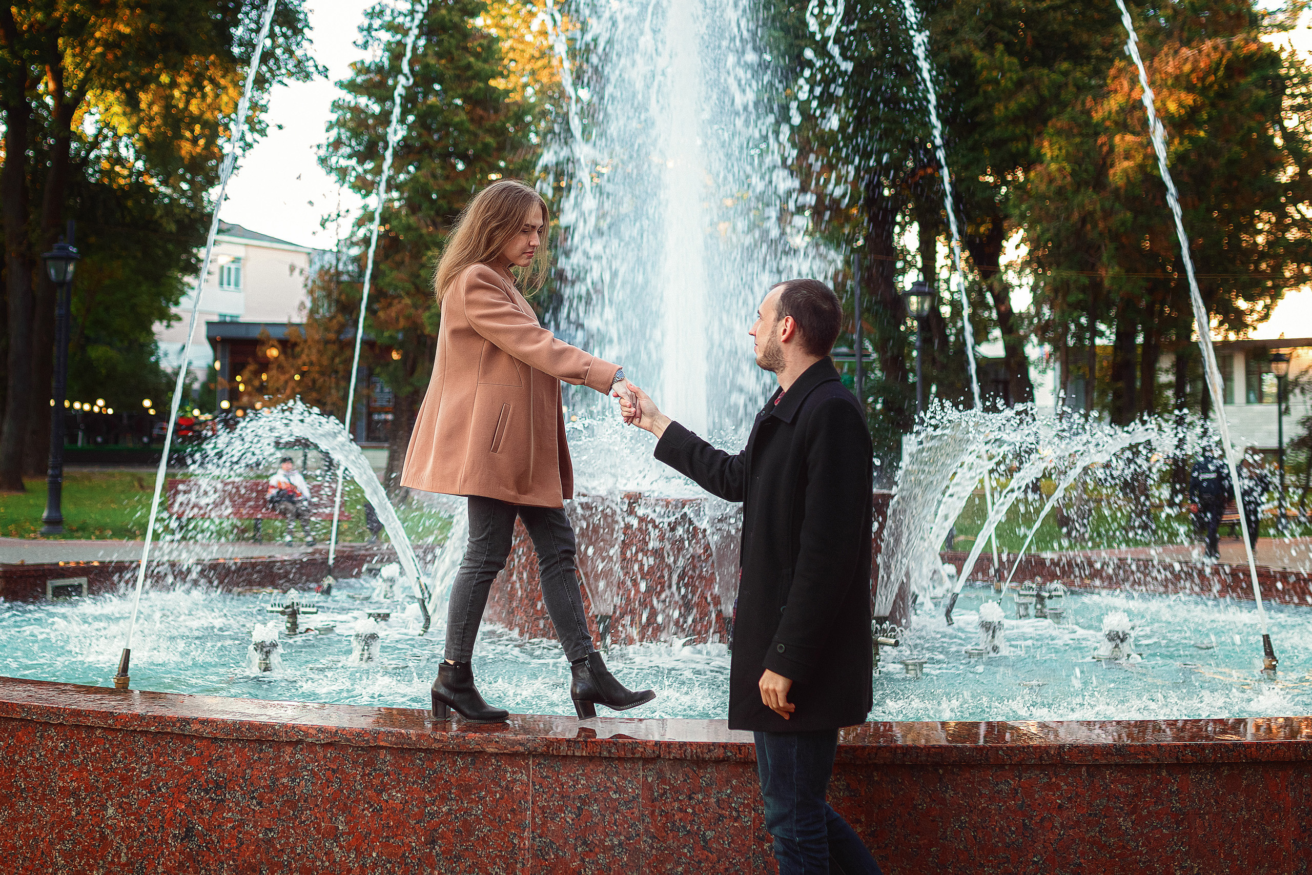 Фотосессия красивой пары. Семейная и свадебный фотограф в Брянске Галина Медведкова