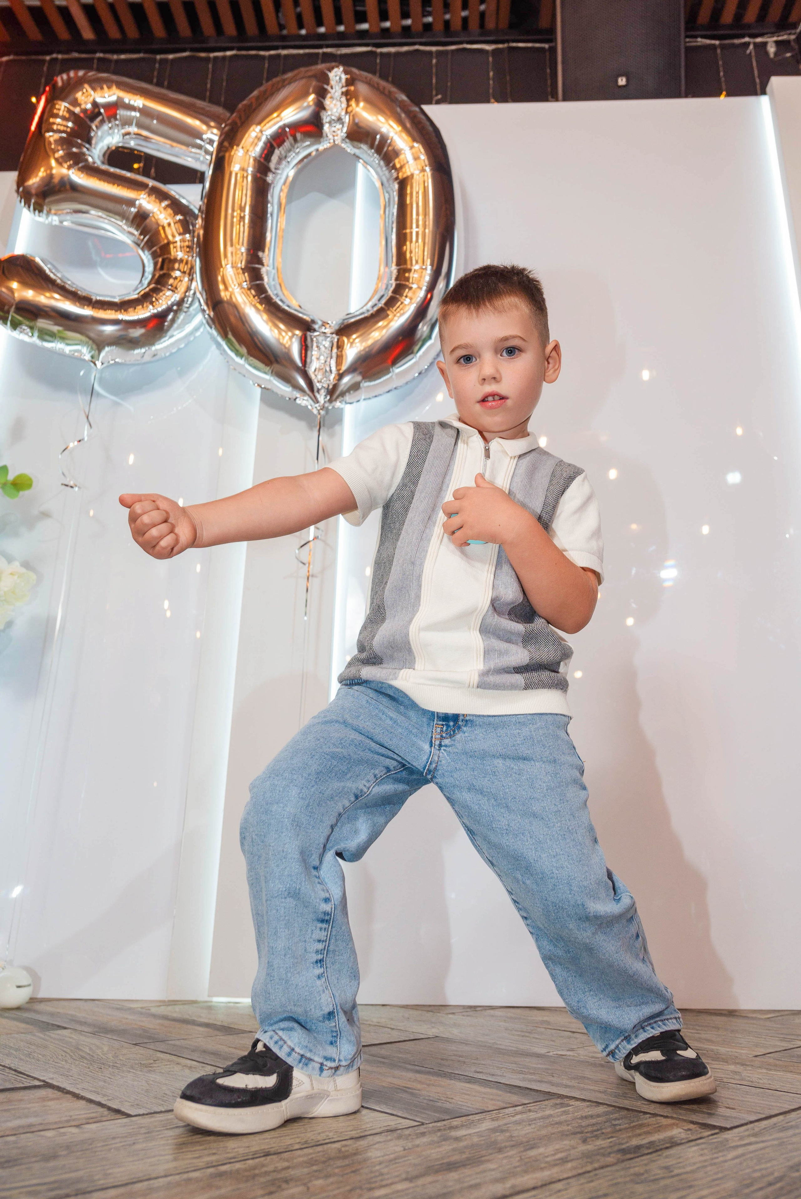 11.11.2024 Елена. Меня зовут Михайлов Сергей, занимаюсь фото и видео г. Чебоксарах