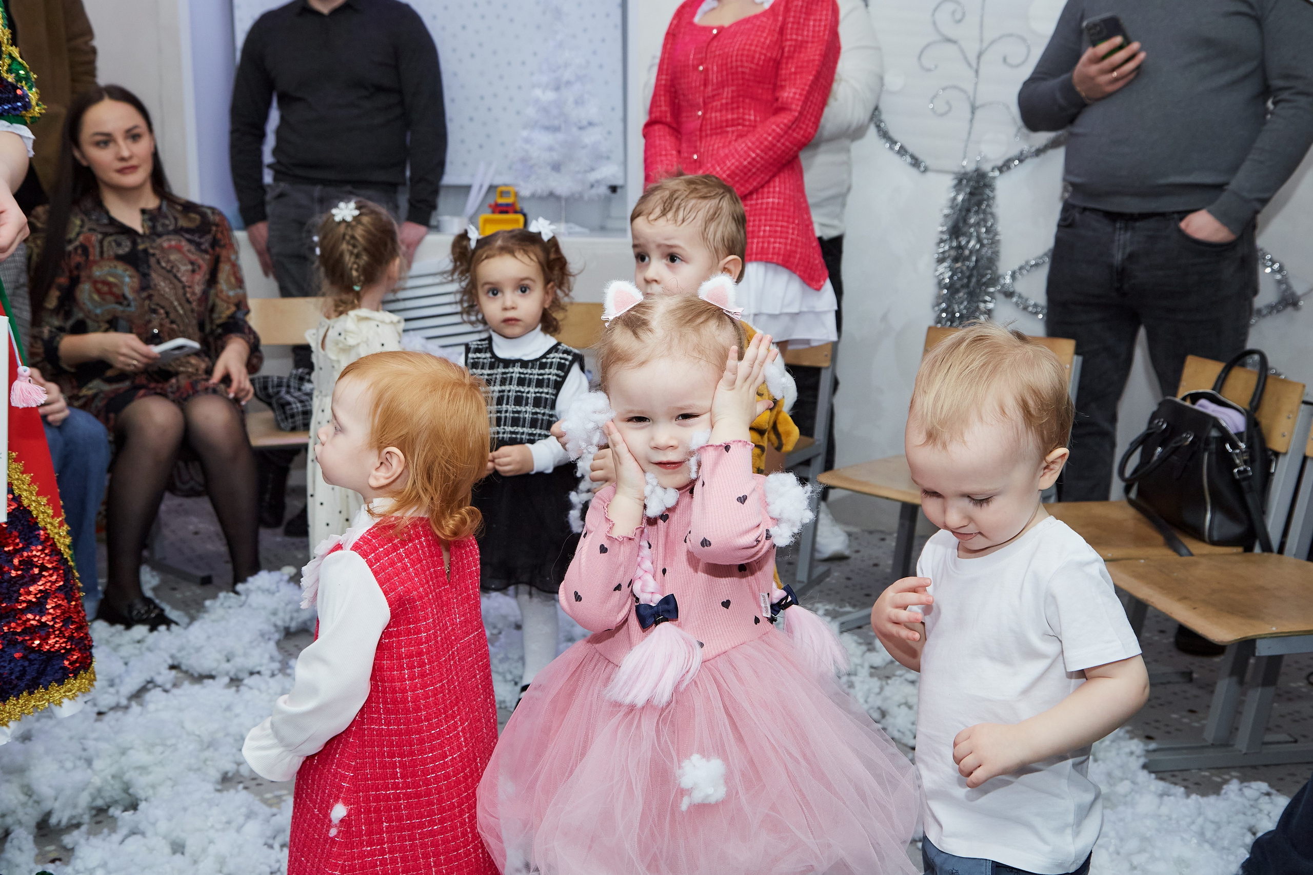 Бизи Кидз Новогодний репортаж с аниматорами. Кокорин Евгений Фотограф