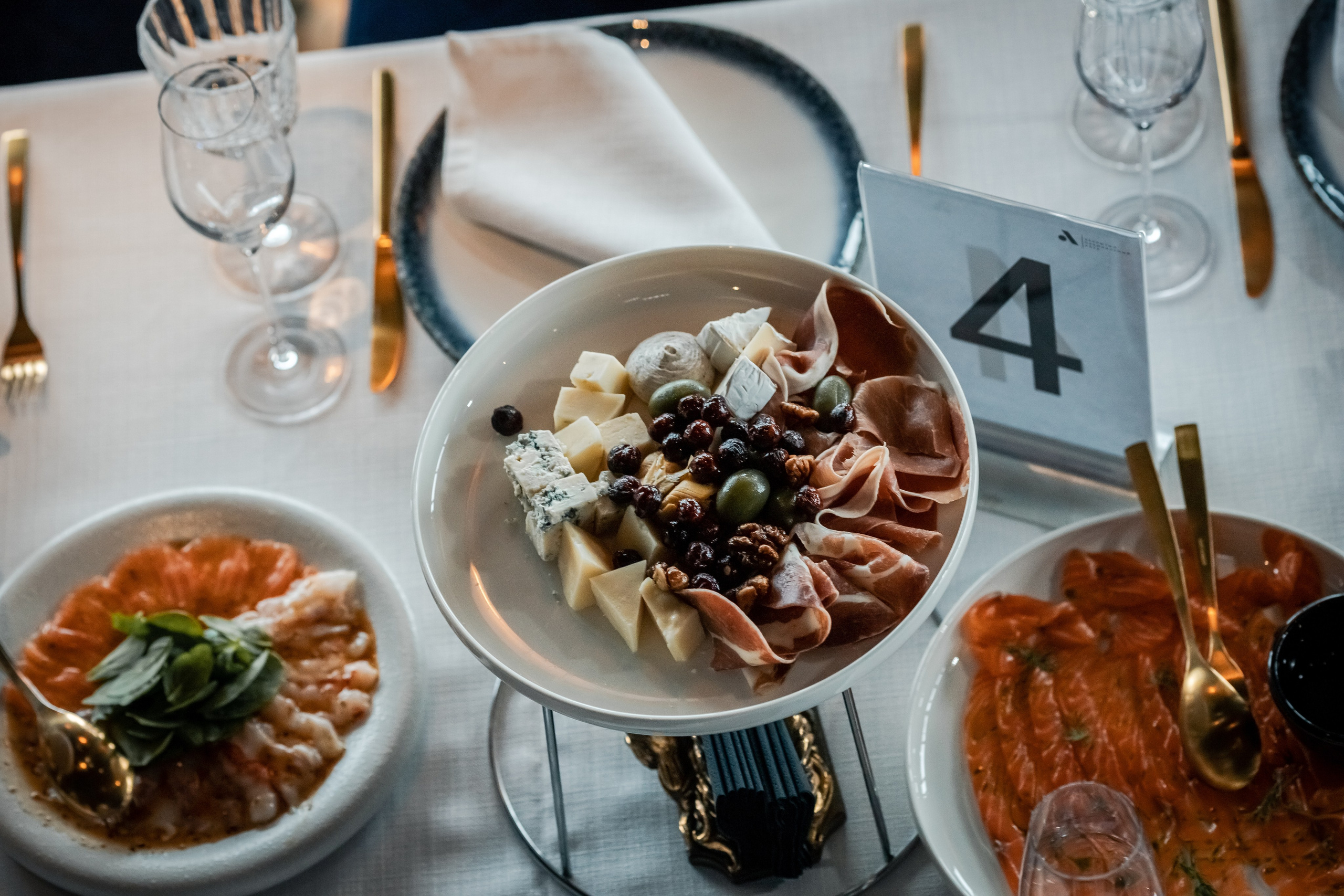 Открытие премиального клуба ABOSS | Ресторан Birds. Фотограф брендов и бизнеса в Москве Алексей Сентюрин