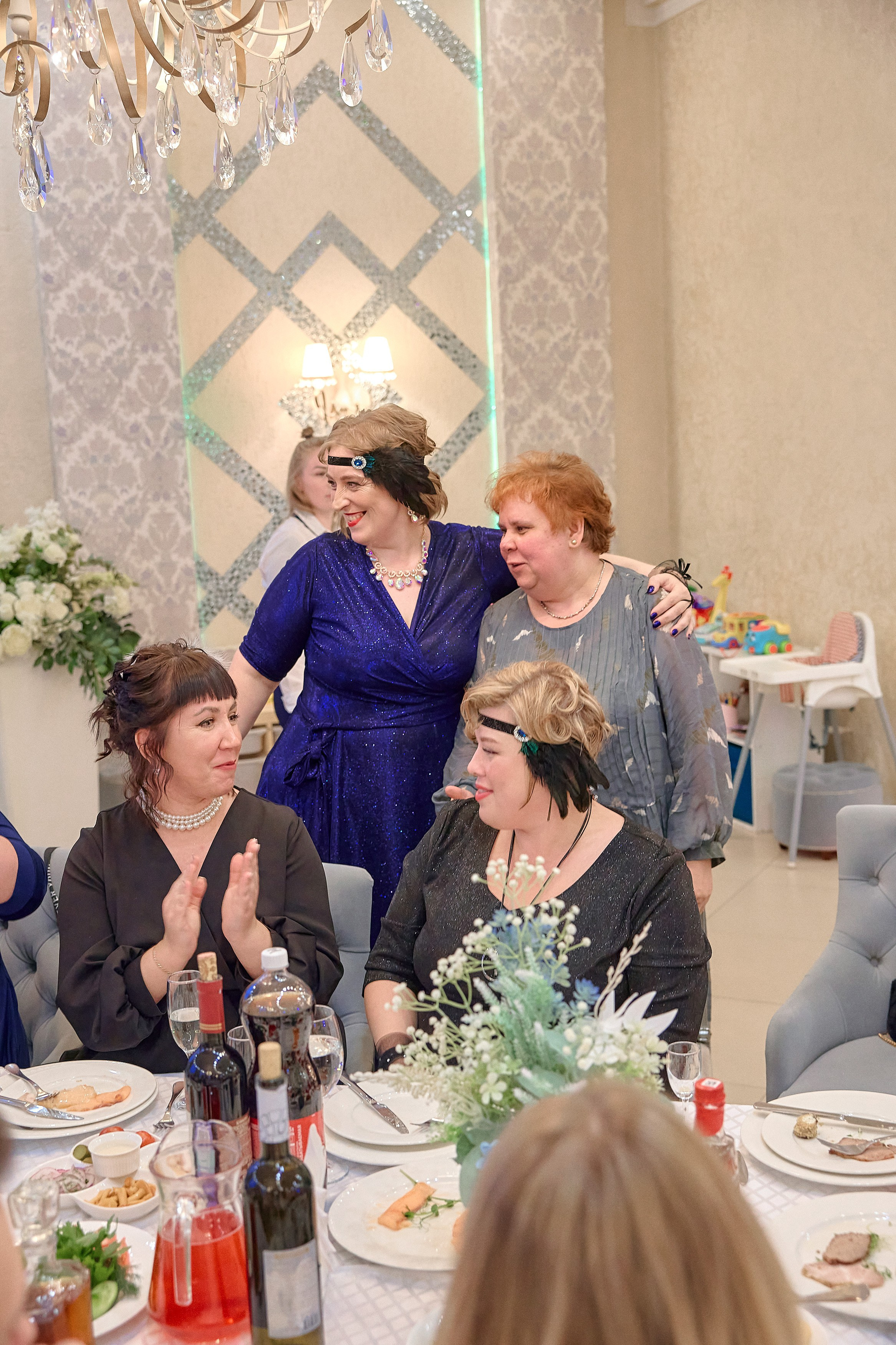 Портфолио репортажной фотосъёмки: Выпускной в ресторане «Император». Фотограф Яковлев Роман — Красноярск