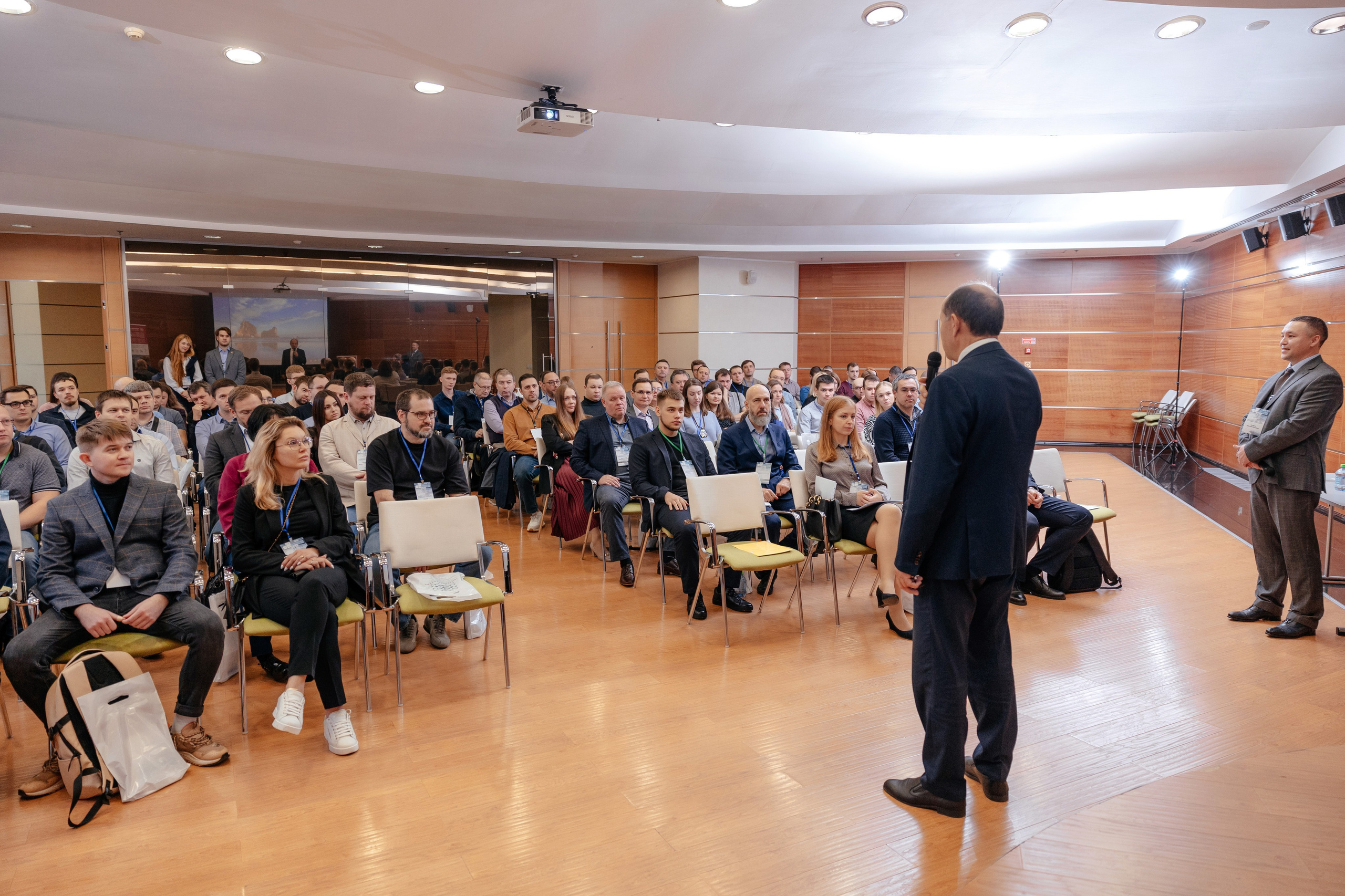Конференция: Решение геотехнических задач в современном строительстве. Фотограф для бизнеса Константин Брусницын в Екатеринбурге