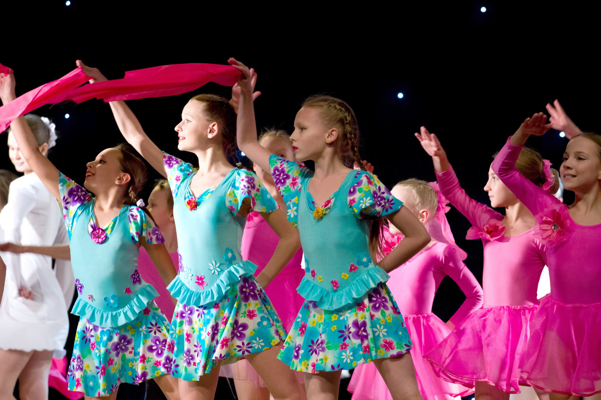 Репортажная фотография. Имидж Технологии — Производство сувенирных магнитов, заливных этикеток и значков. Репортажная фотография в Кирове Кировской области