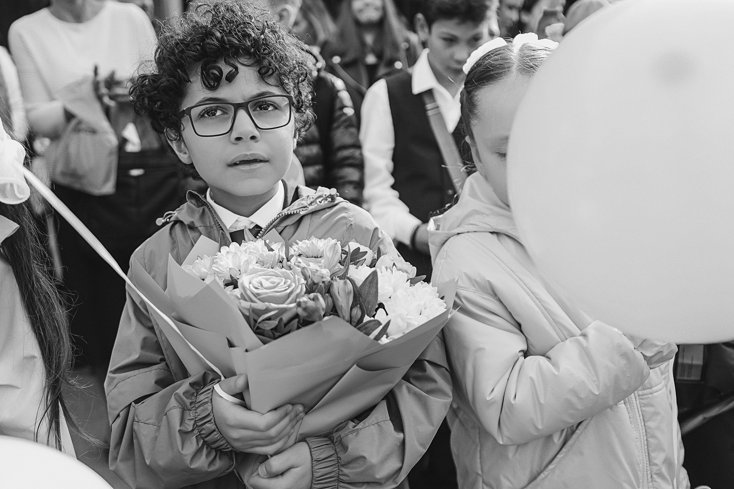 1 сентября линейка+кл час+портреты. Семейный фотограф Тюмень, фотограф на роды Салмина Мария