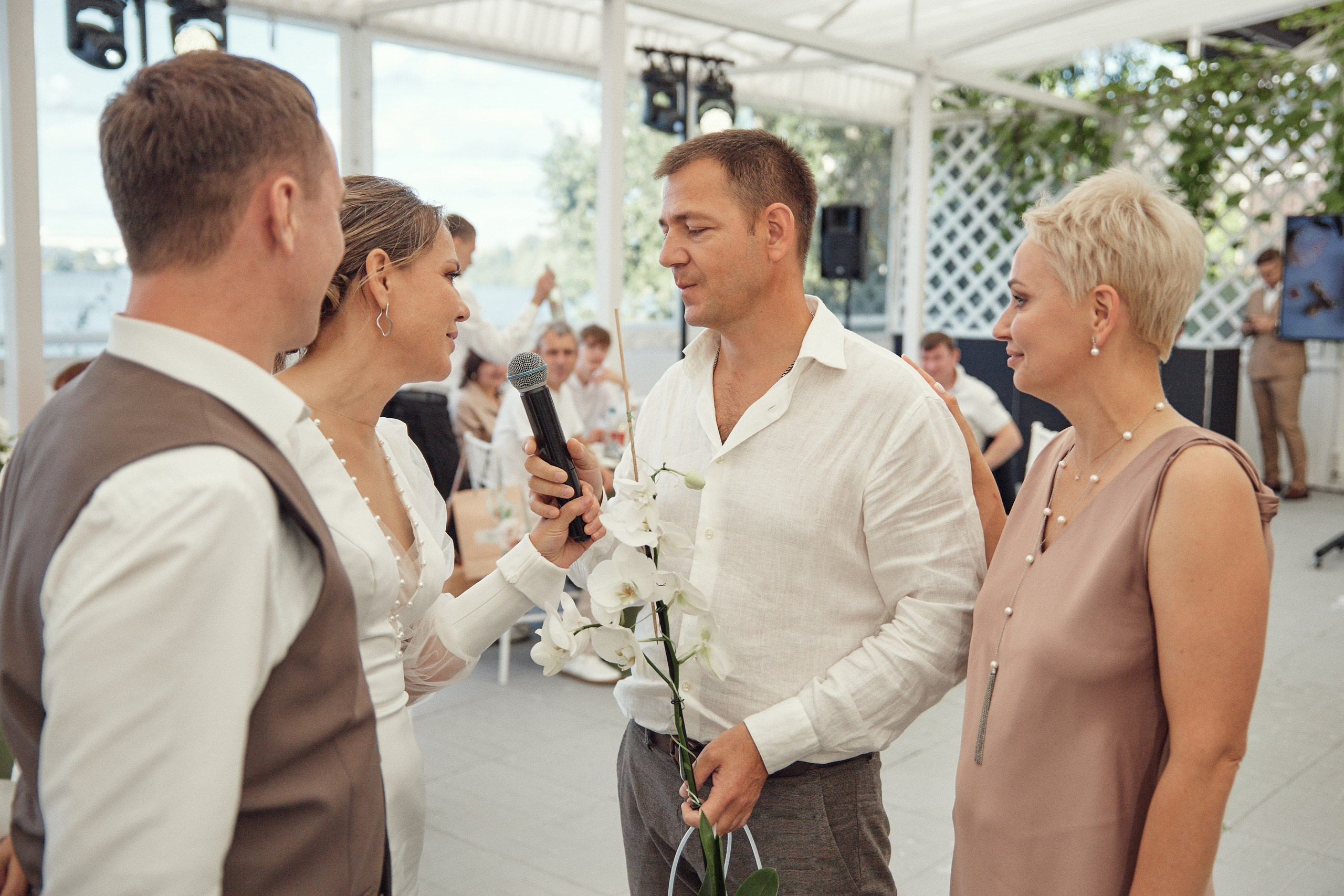 Счастье здесь. Свадебный фотограф Антон Артюшин. Работаю в Нижнем Новгороде и Москве