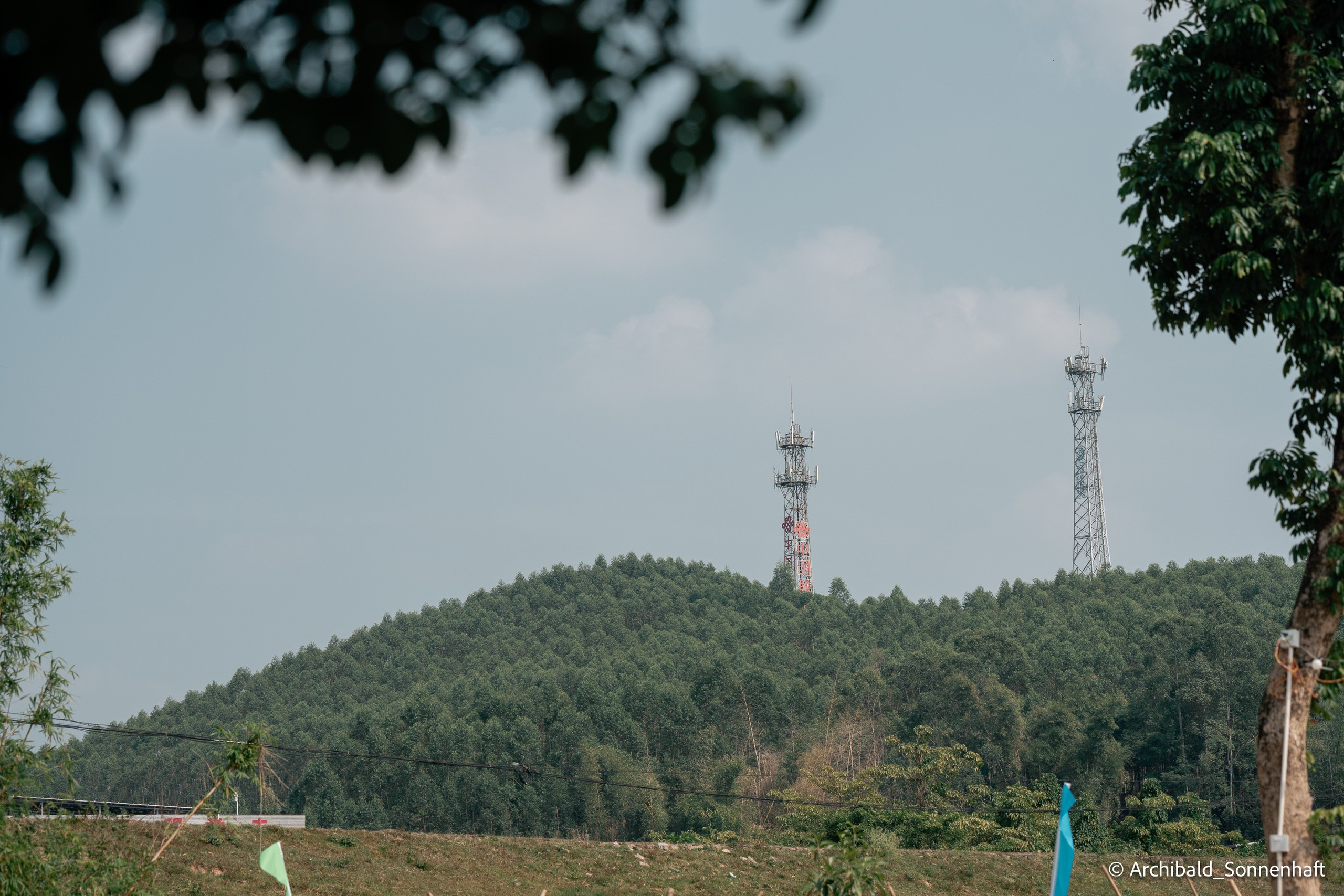 Weekend kayaking trip. Photographer in Guangzhou, China. Archibald Sonnenhaft