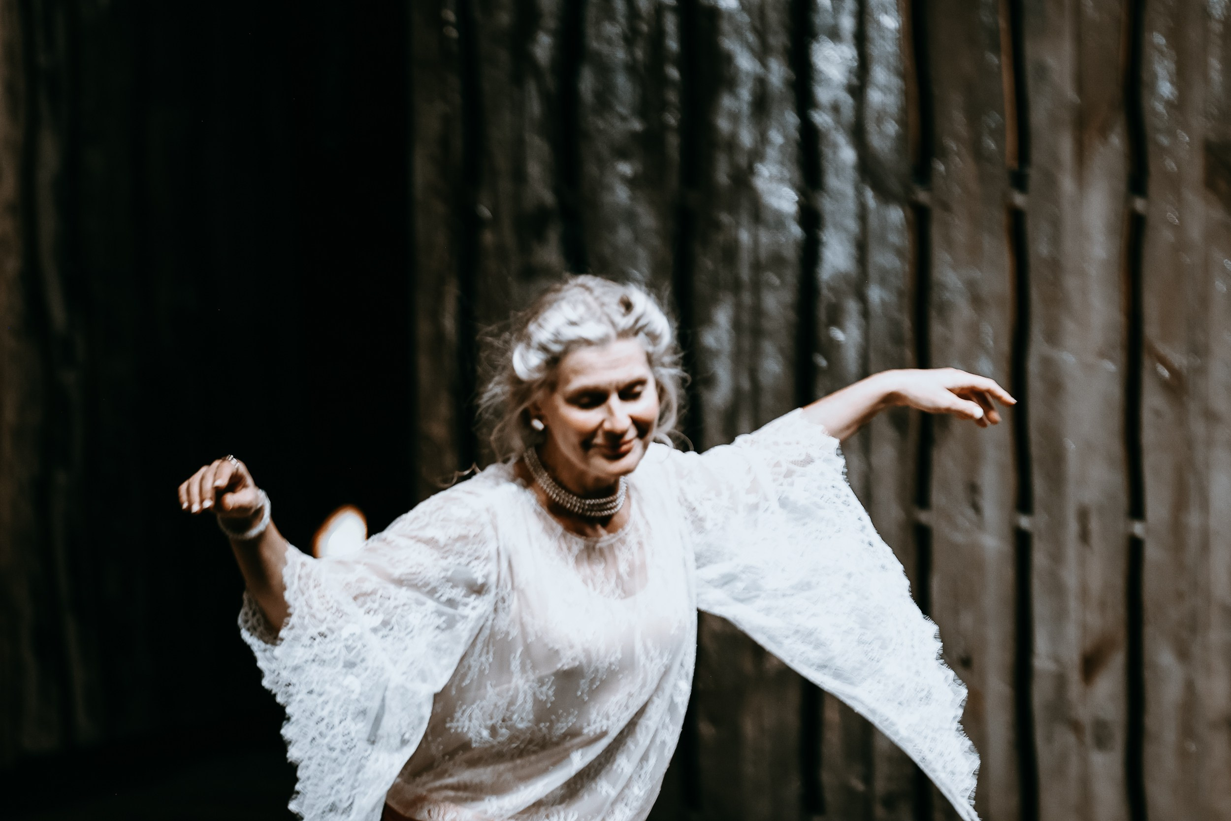 Весёлая женщина. Театр Эрмитаж. Репортажный, архитектурный, театральный и файн-арт фотограф Лена Мельникова в Москве